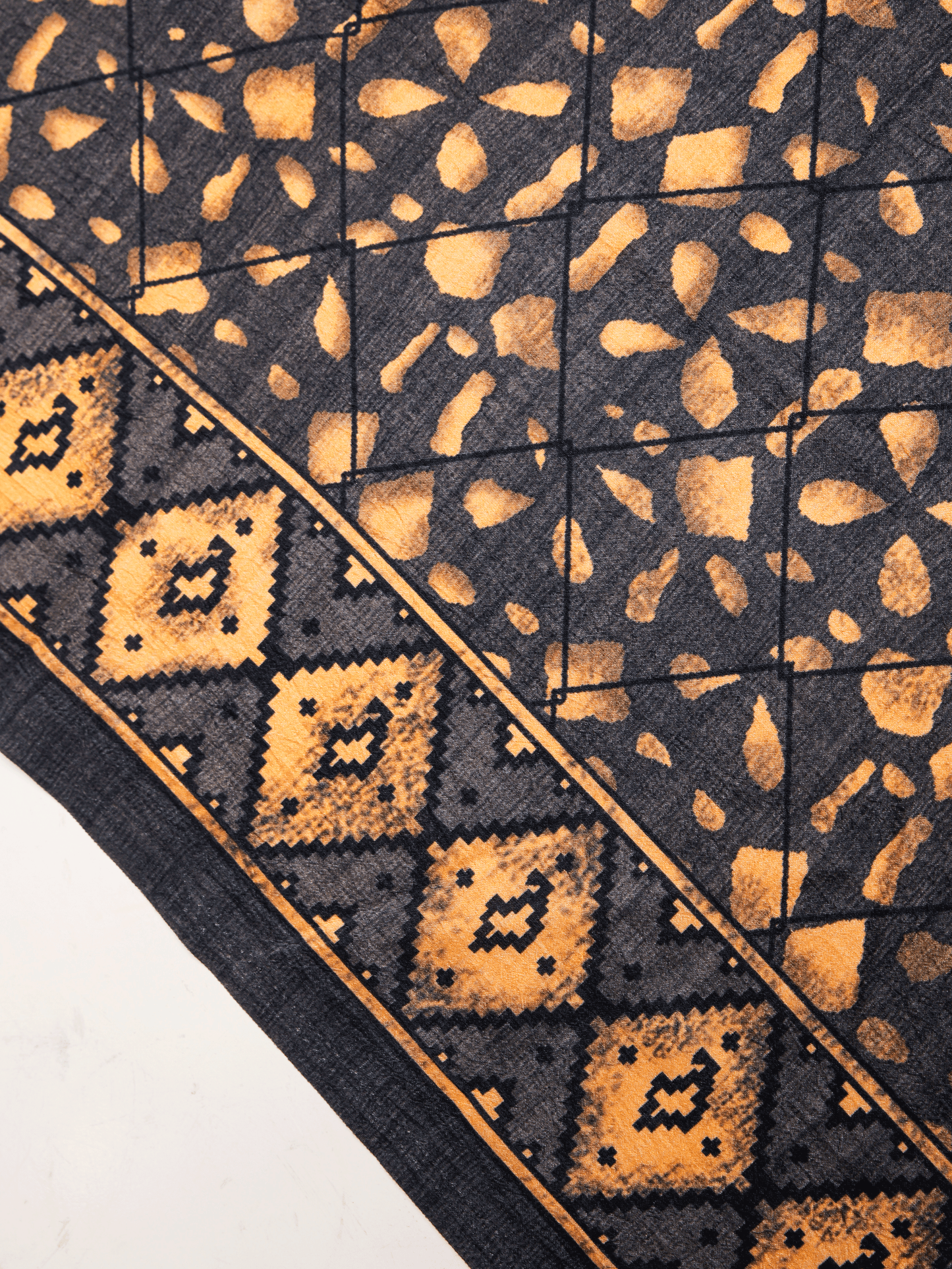 Silk Crepe Geometric Grey Saree