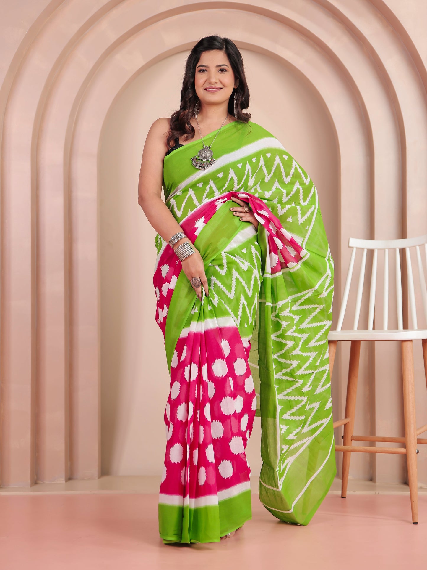 Soft Cotton Geometric Green Saree