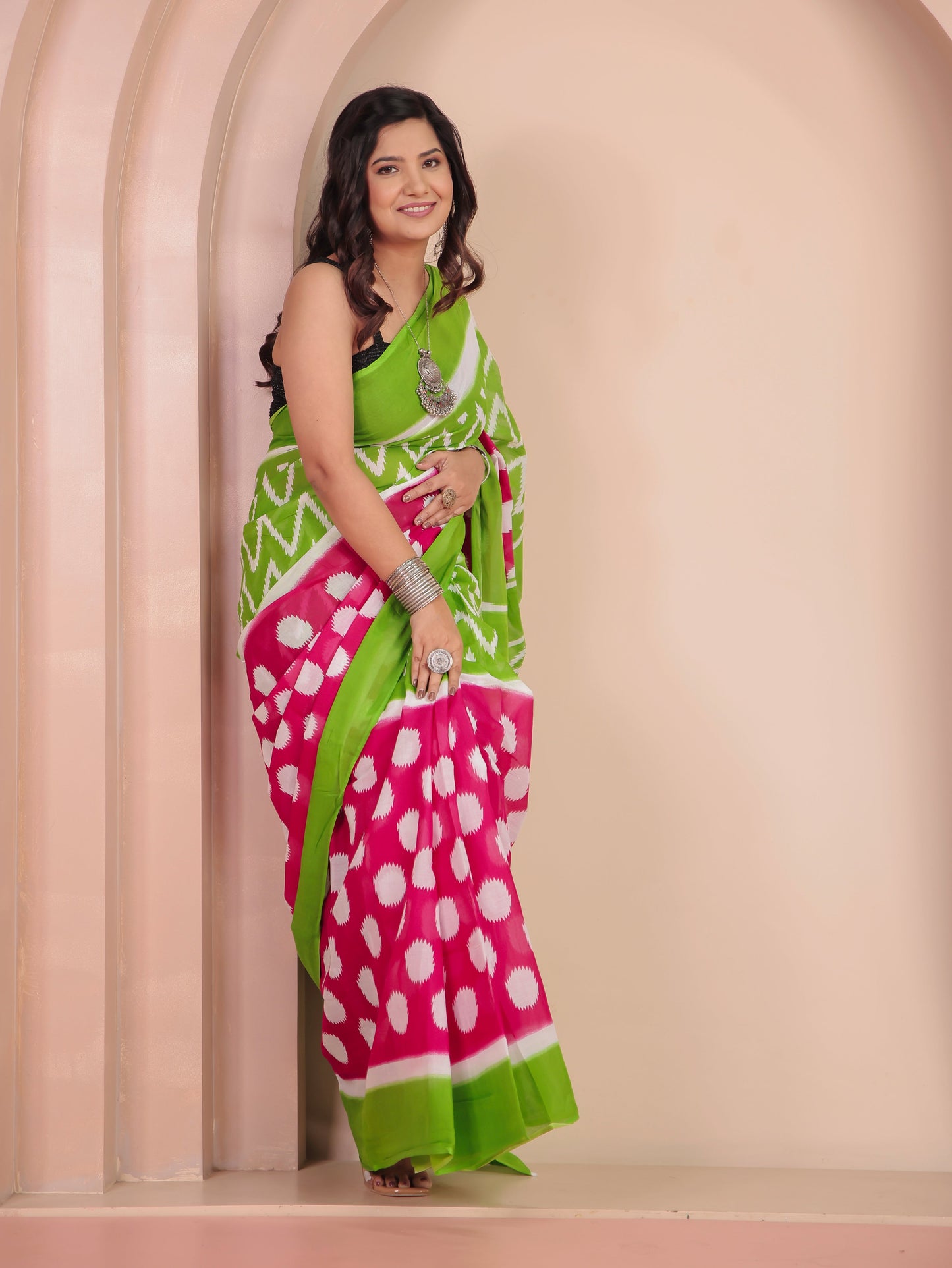 Soft Cotton Geometric Green Saree