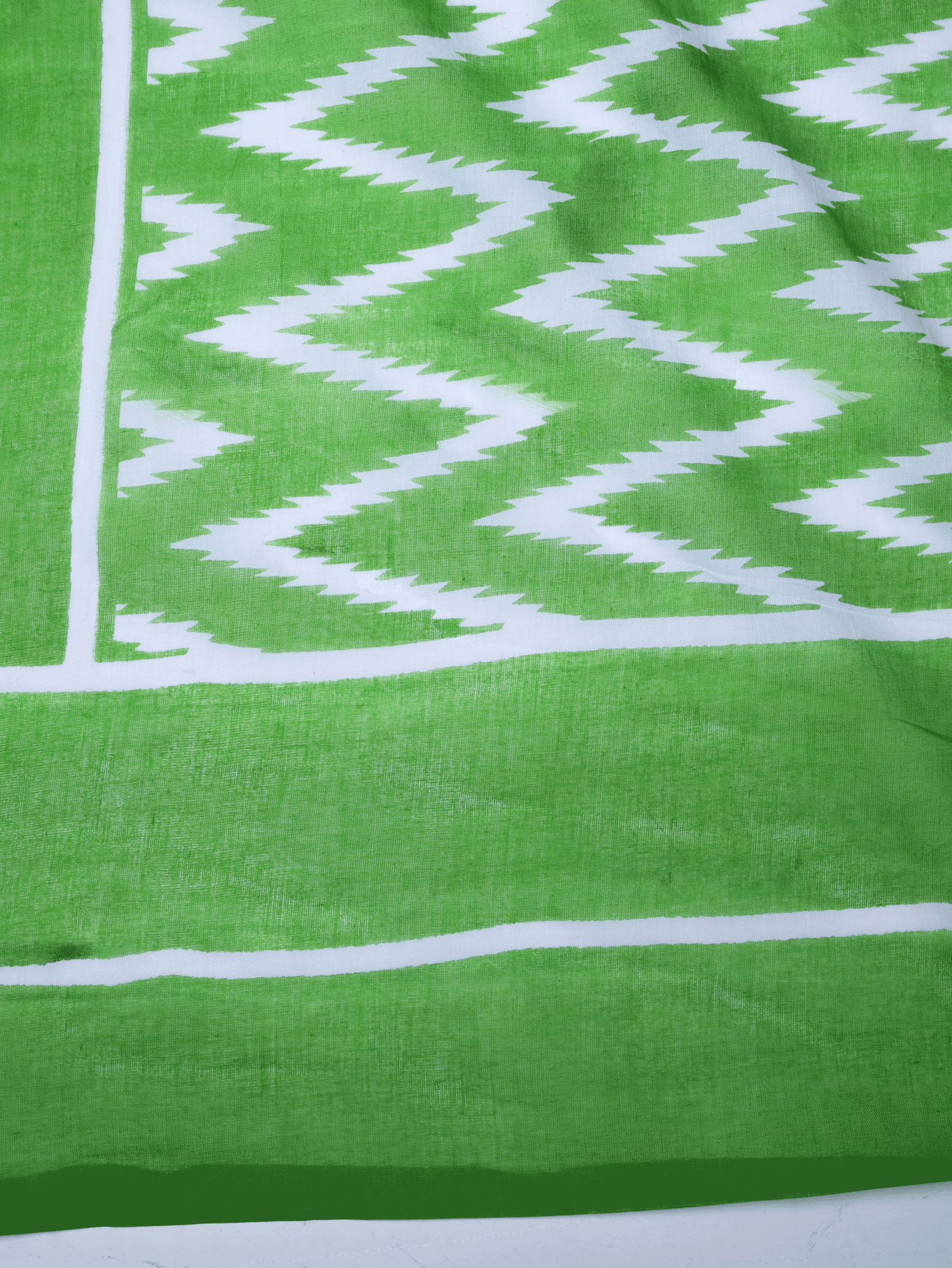 Soft Cotton Geometric Green Saree