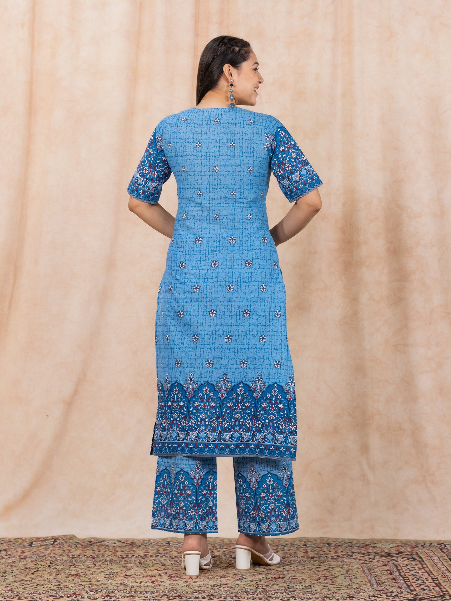 Soft Cotton Floral Straight Blue Kurta