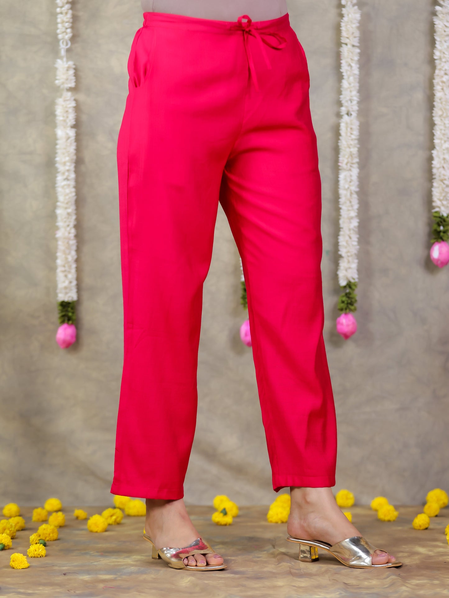 Embroidered Muslin Solid Straight Pink Kurta