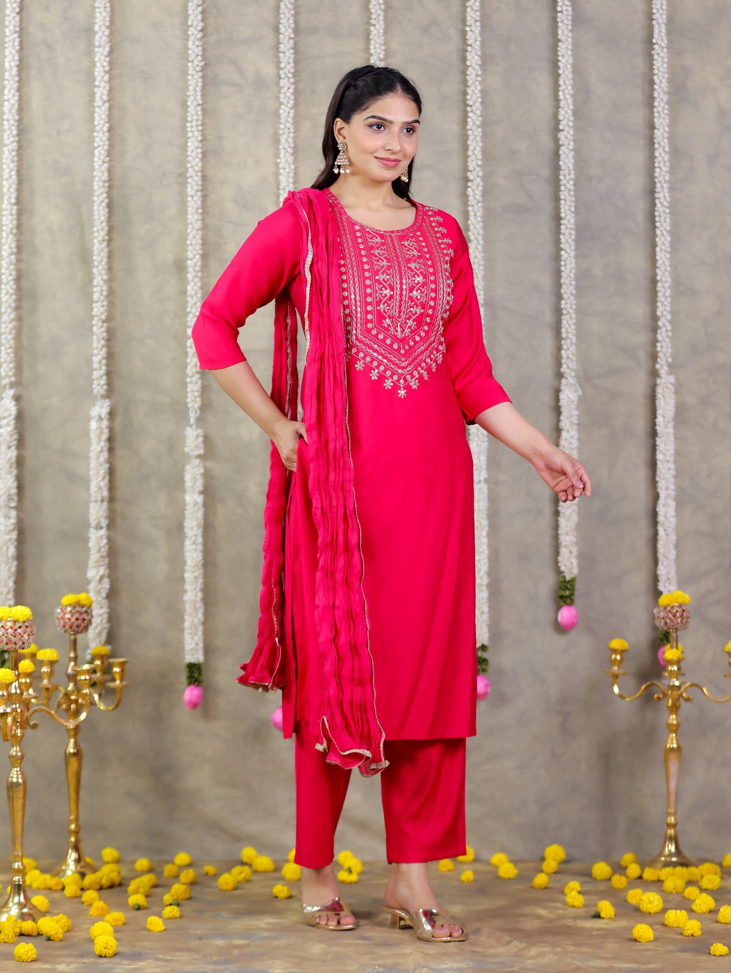 Embroidered Muslin Solid Straight Pink Kurta