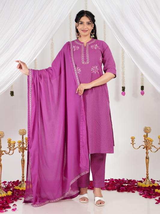 Embroidered Kantha Cotton Solid Straight Purple Kurta
