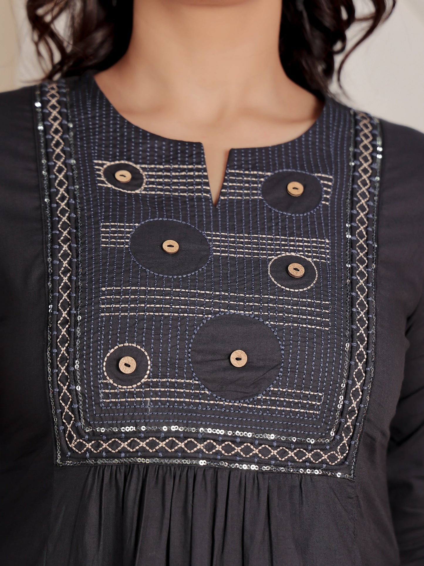 Embroidered Soft Cotton Solid Panelled Navy Blue Kurta