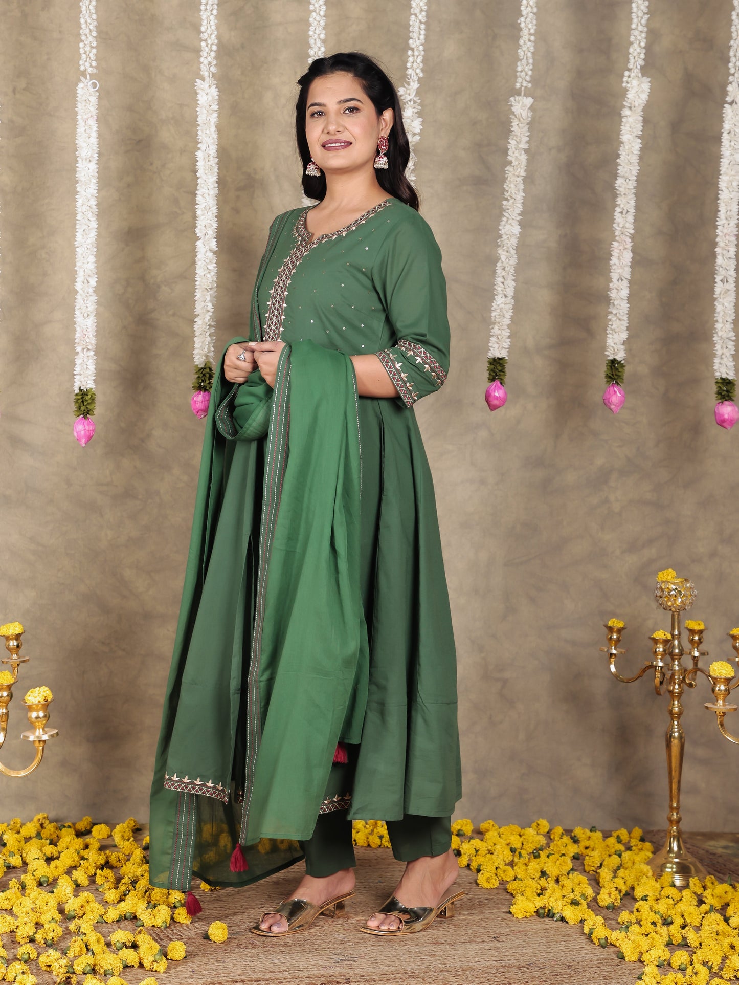Embroidered Cotton Voile Solid Green Dupatta