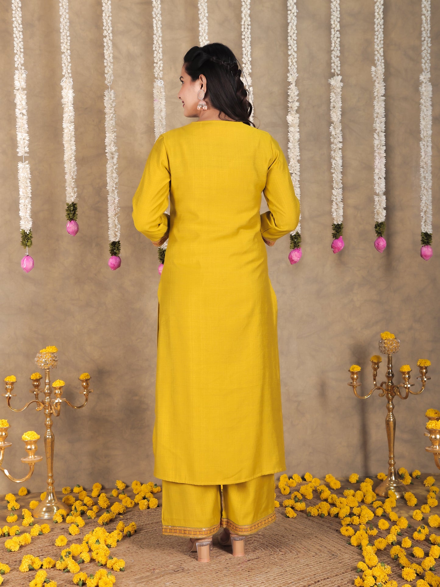 Embroidered Vertigan Solid Straight Yellow Kurta