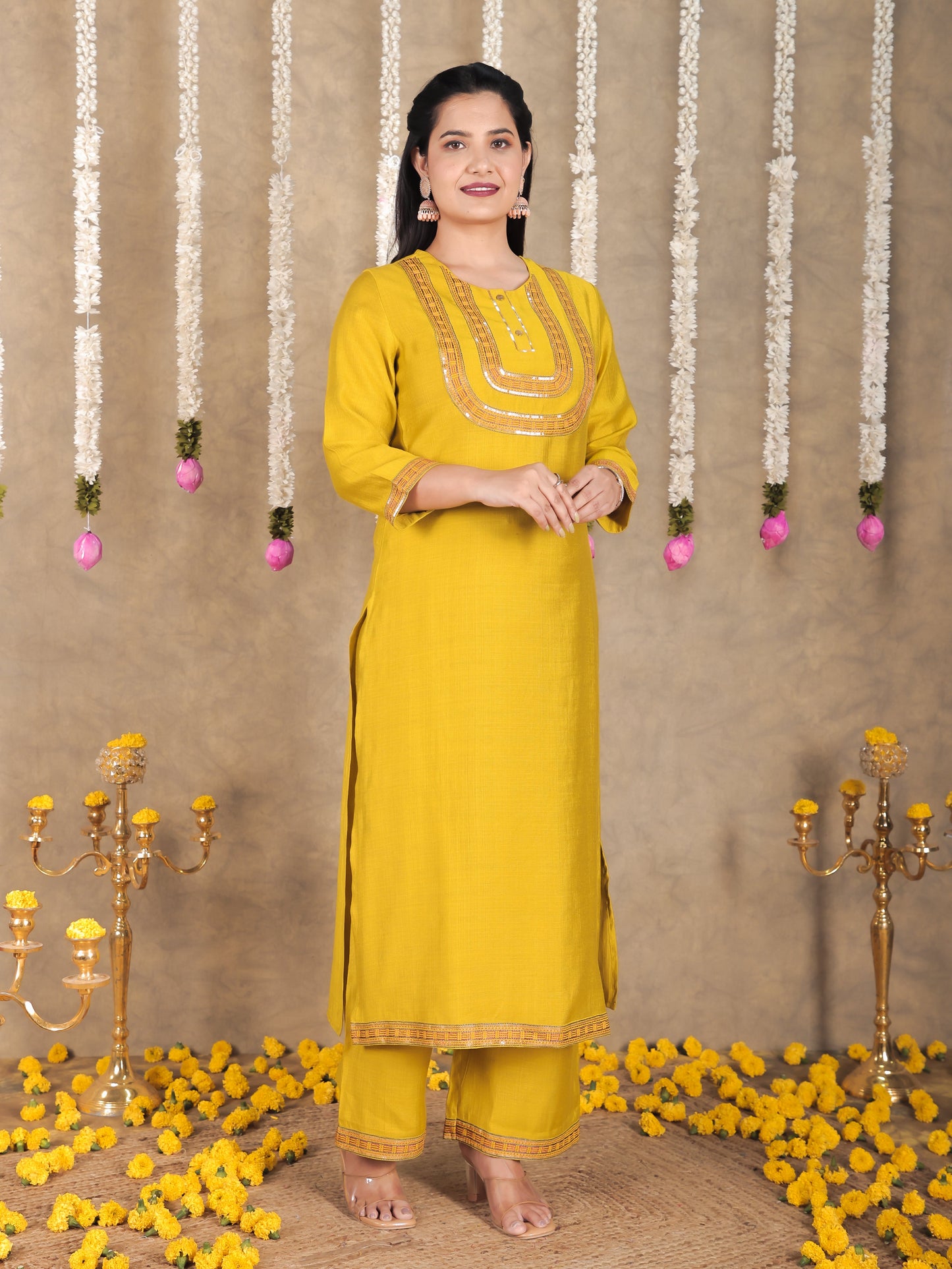 Embroidered Vertigan Solid Straight Yellow Kurta