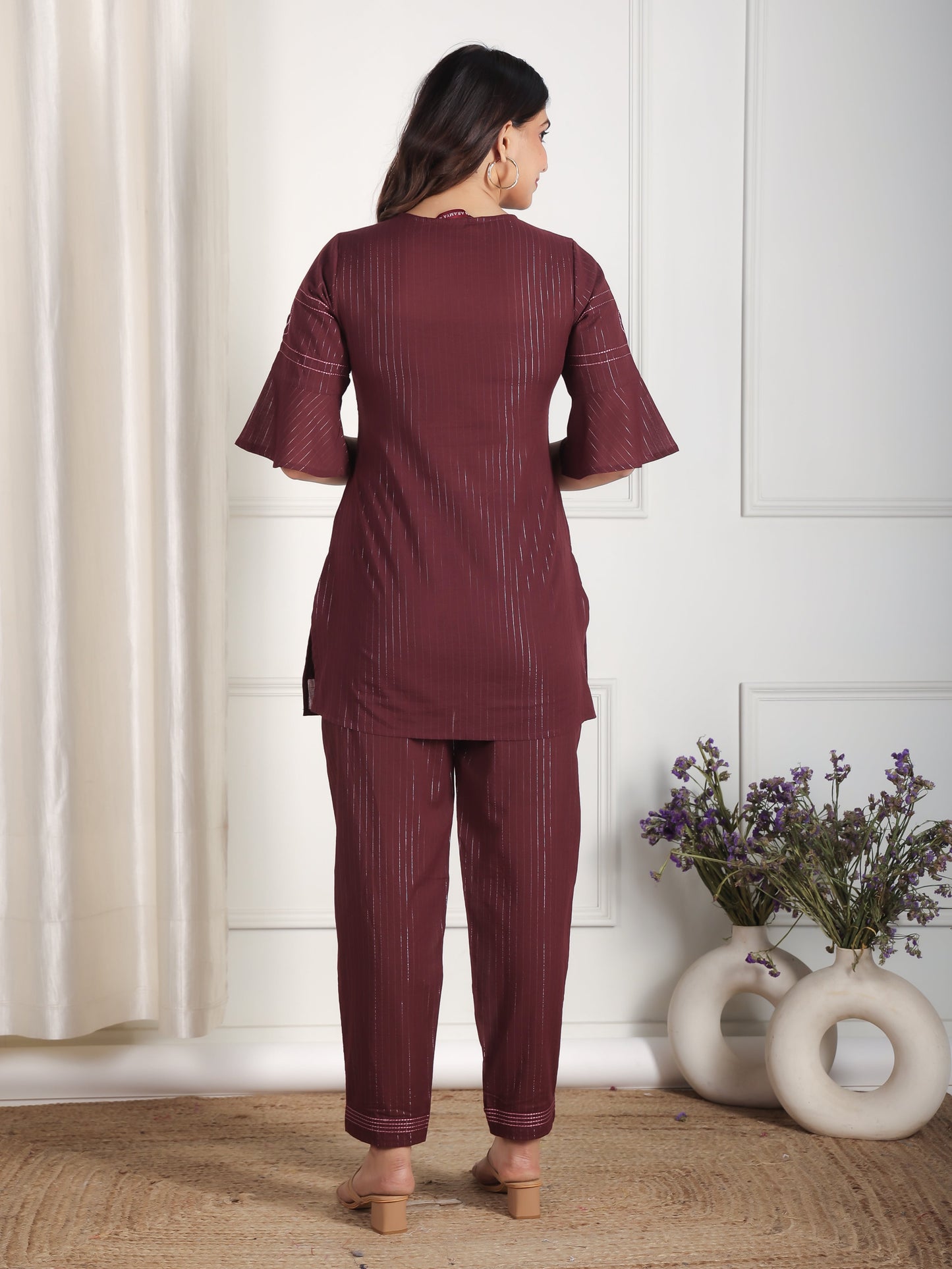 Embroidered Lurex Cotton Solid Straight Brown Kurta