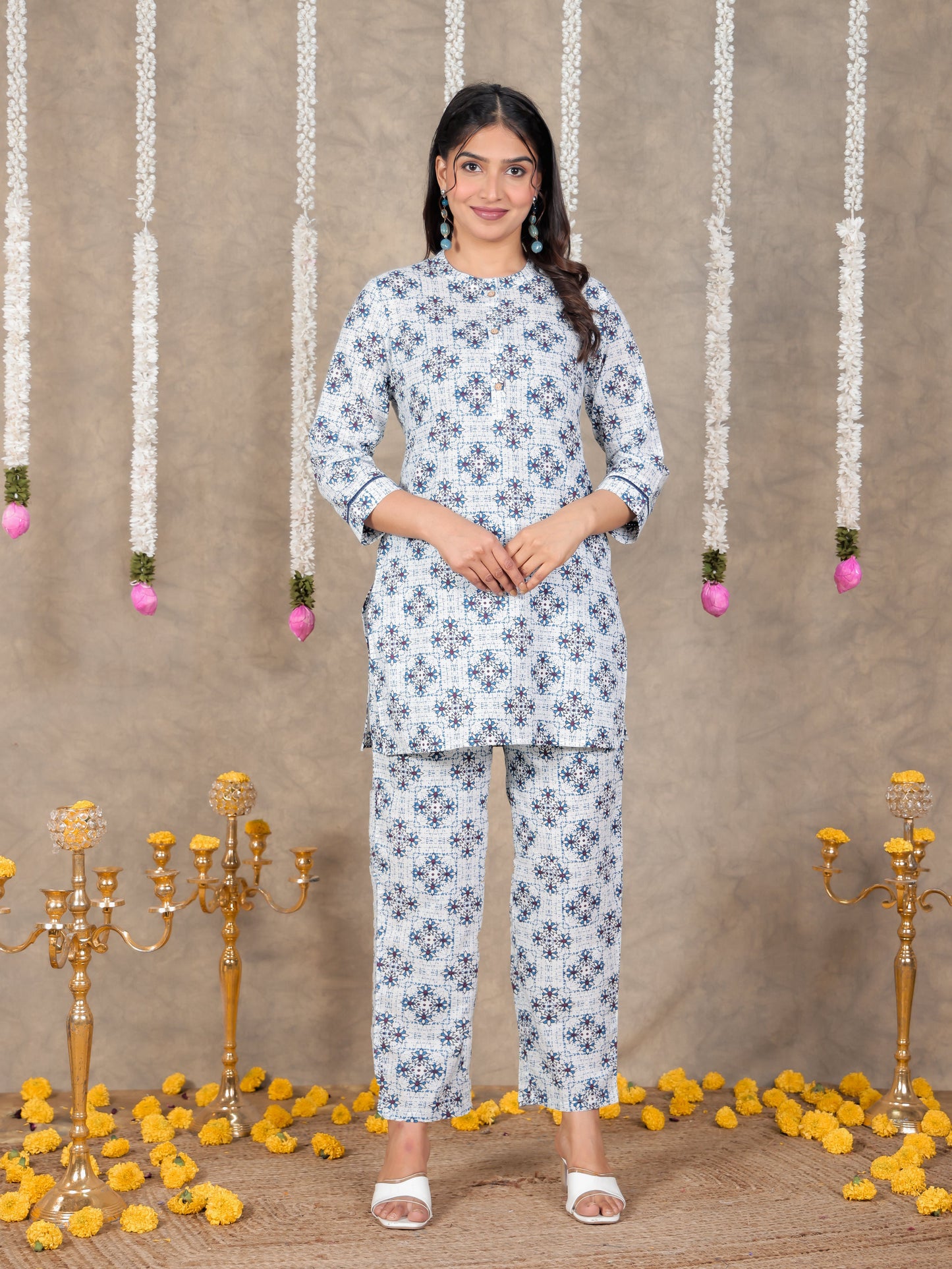 Soft Cotton Geometric Straight White Kurta