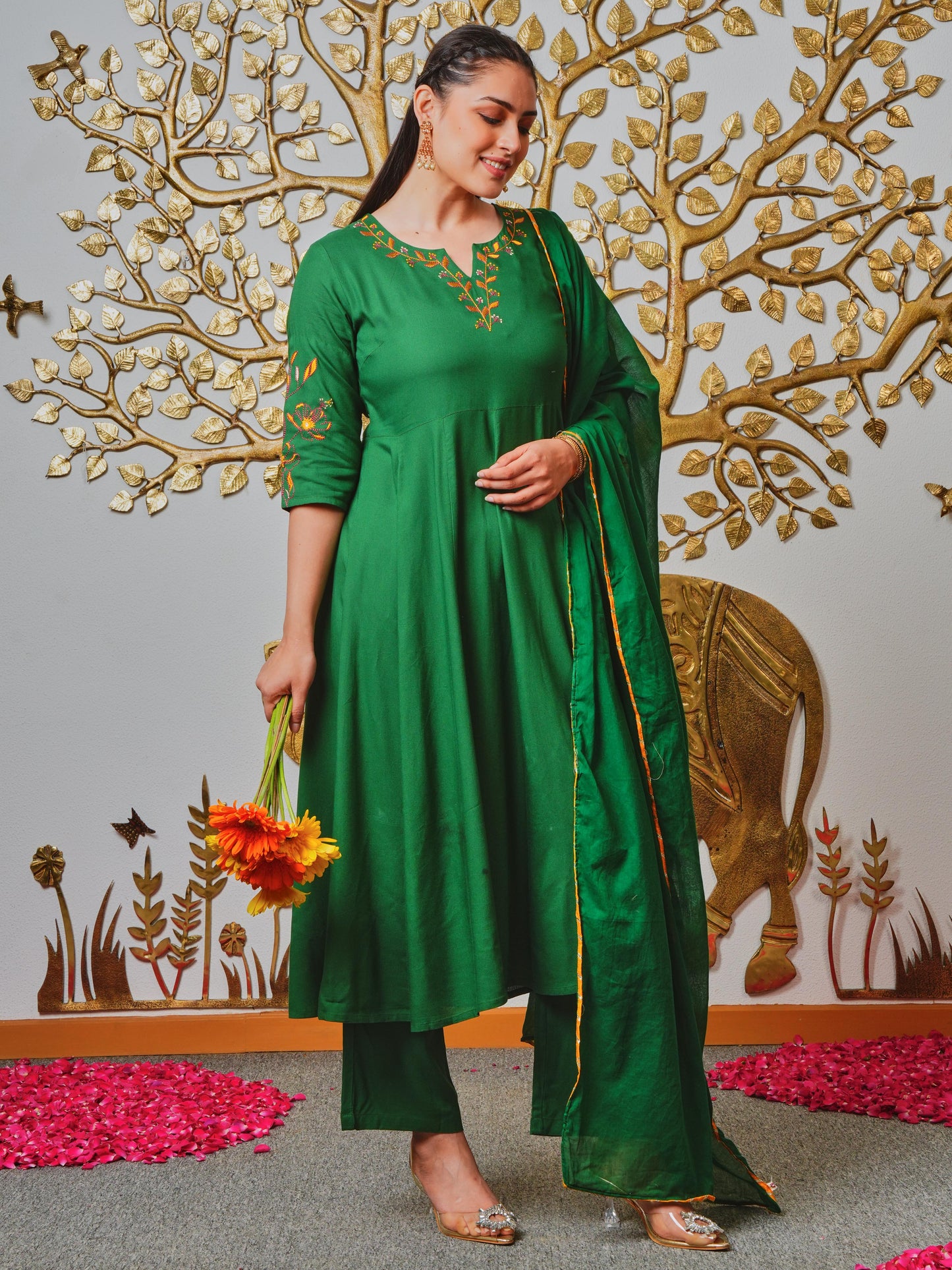 Embroidered Cotton Voile Solid Green Dupatta