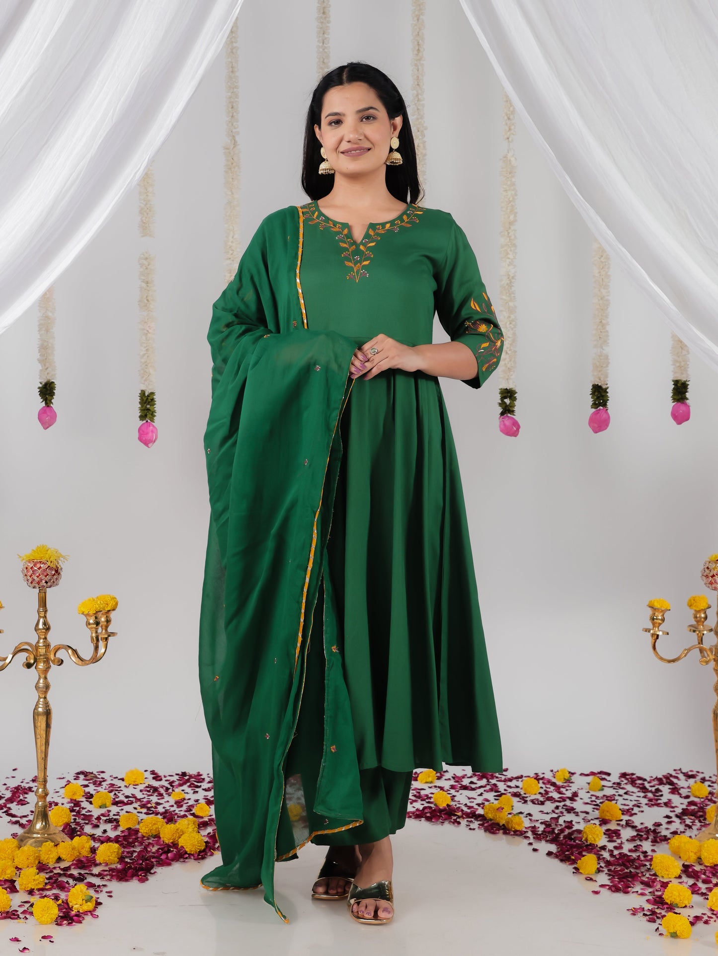 Embroidered Cotton Voile Solid Green Dupatta
