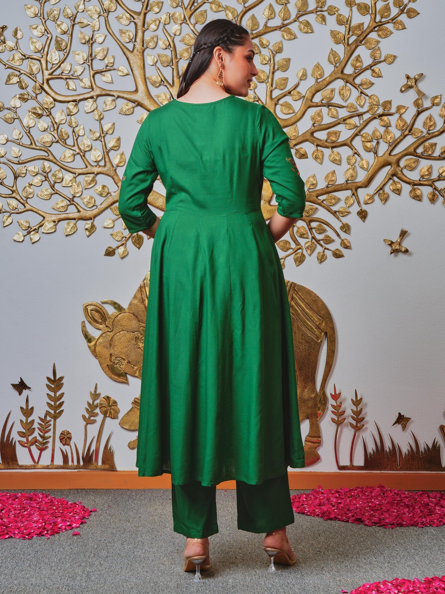 Embroidered Viscose Solid Anarkali Emerald Green Kurta