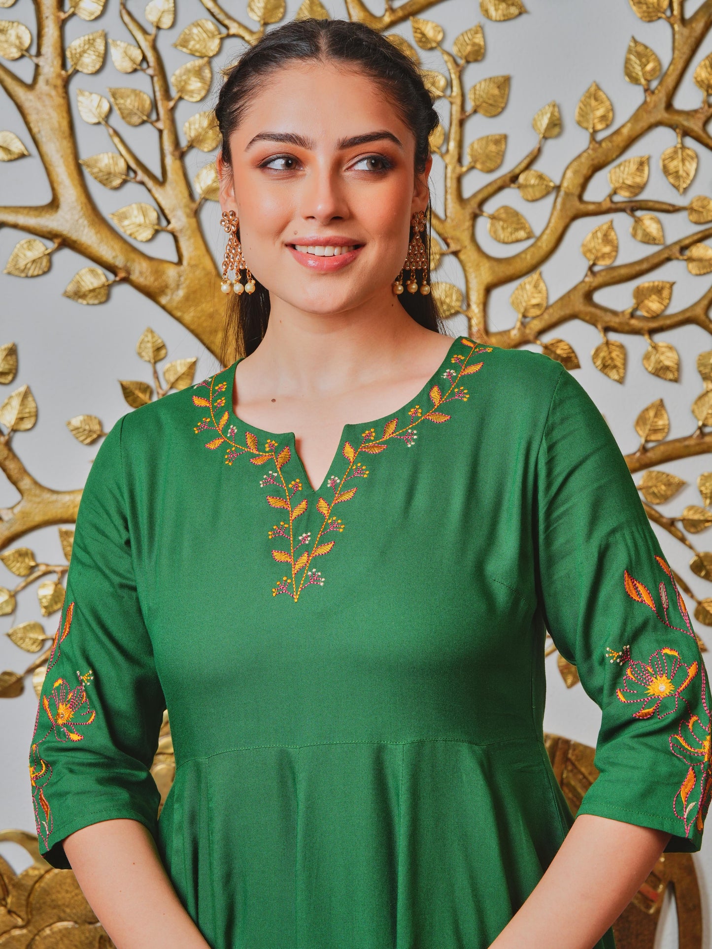 Embroidered Viscose Solid Anarkali Emerald Green Kurta