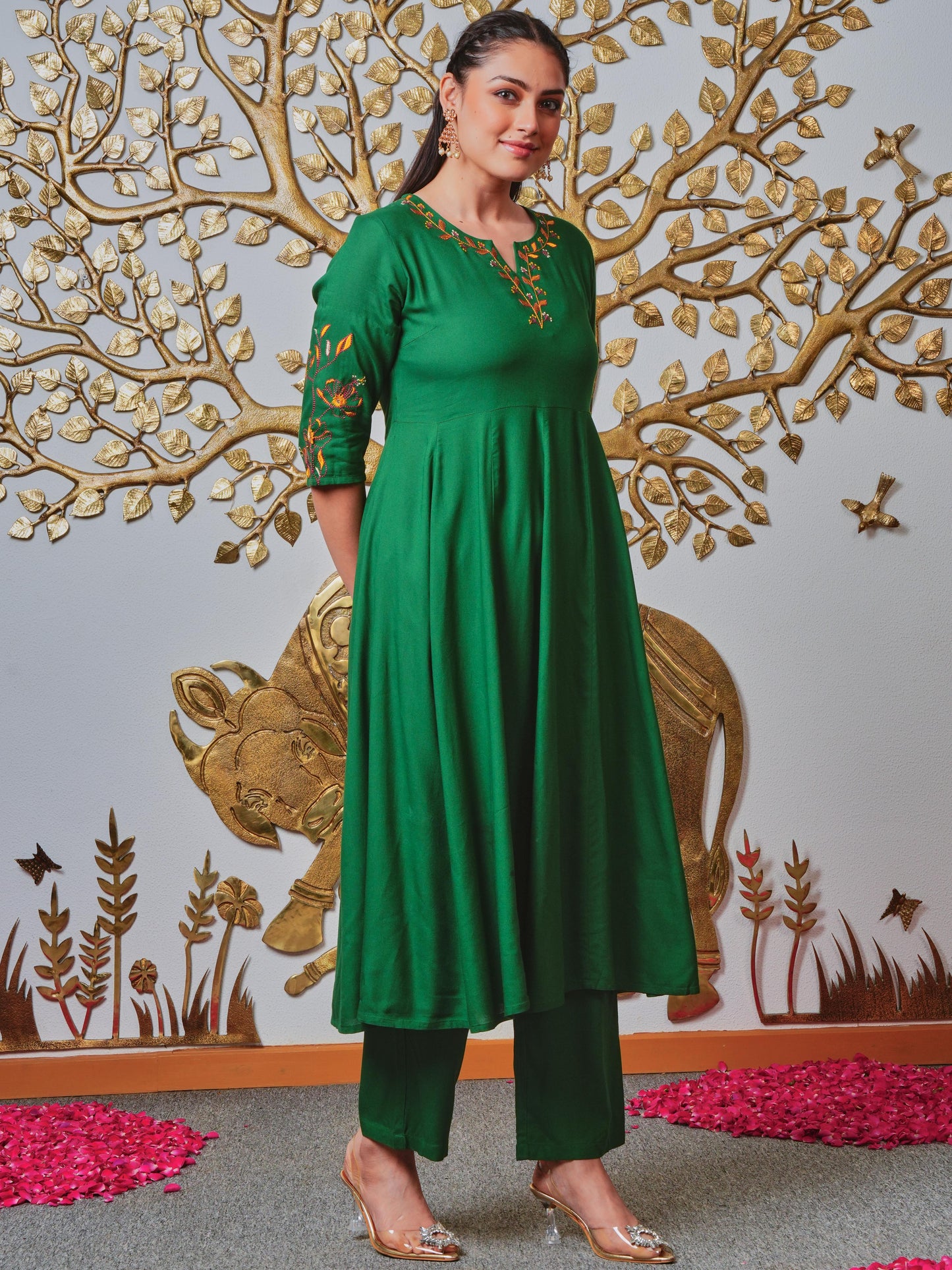 Embroidered Viscose Solid Anarkali Emerald Green Kurta