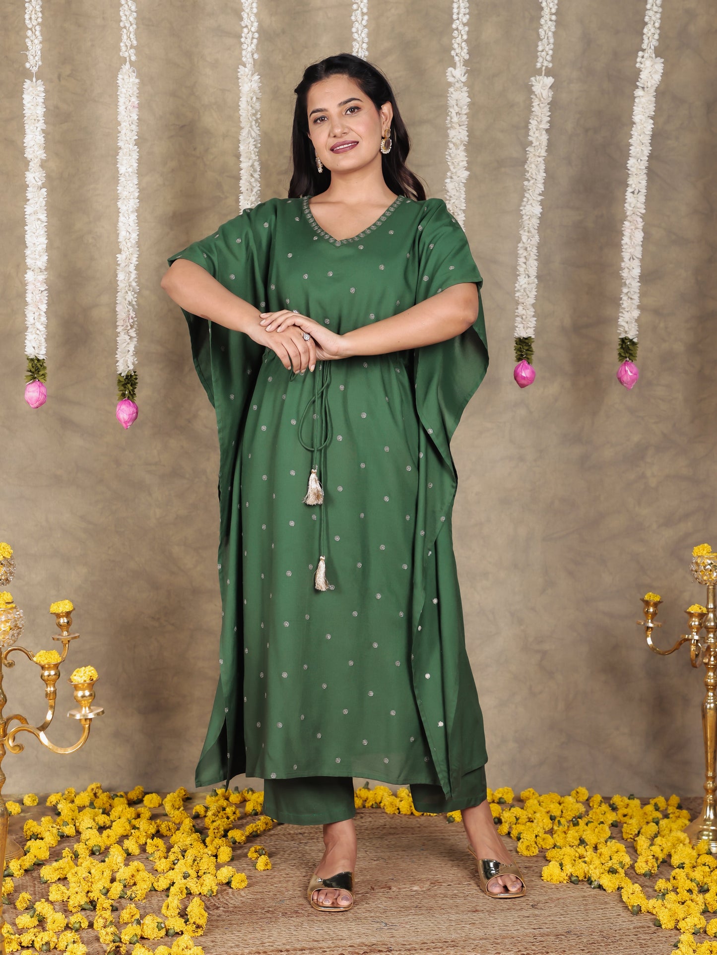 Embroidered Viscose Solid Kaftan Green Kurta