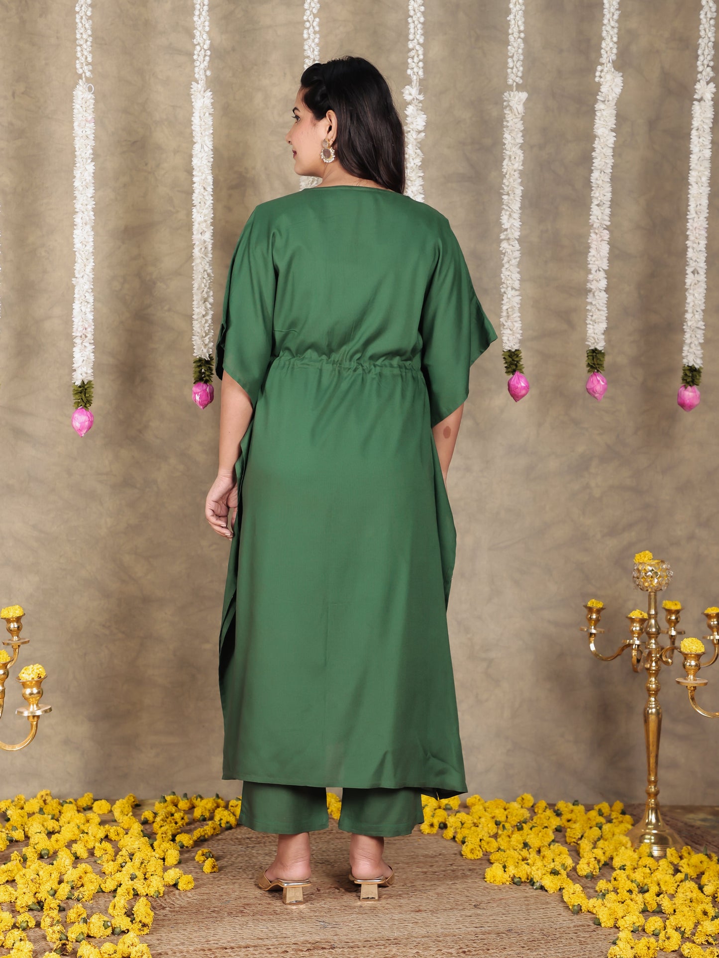 Embroidered Viscose Solid Kaftan Green Kurta
