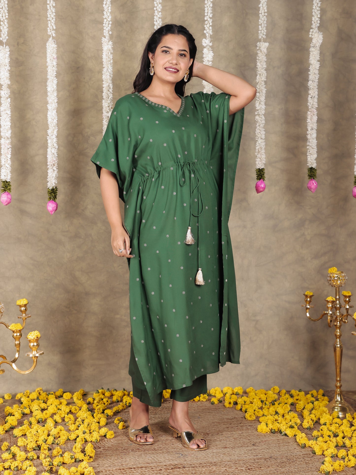 Embroidered Viscose Solid Kaftan Green Kurta