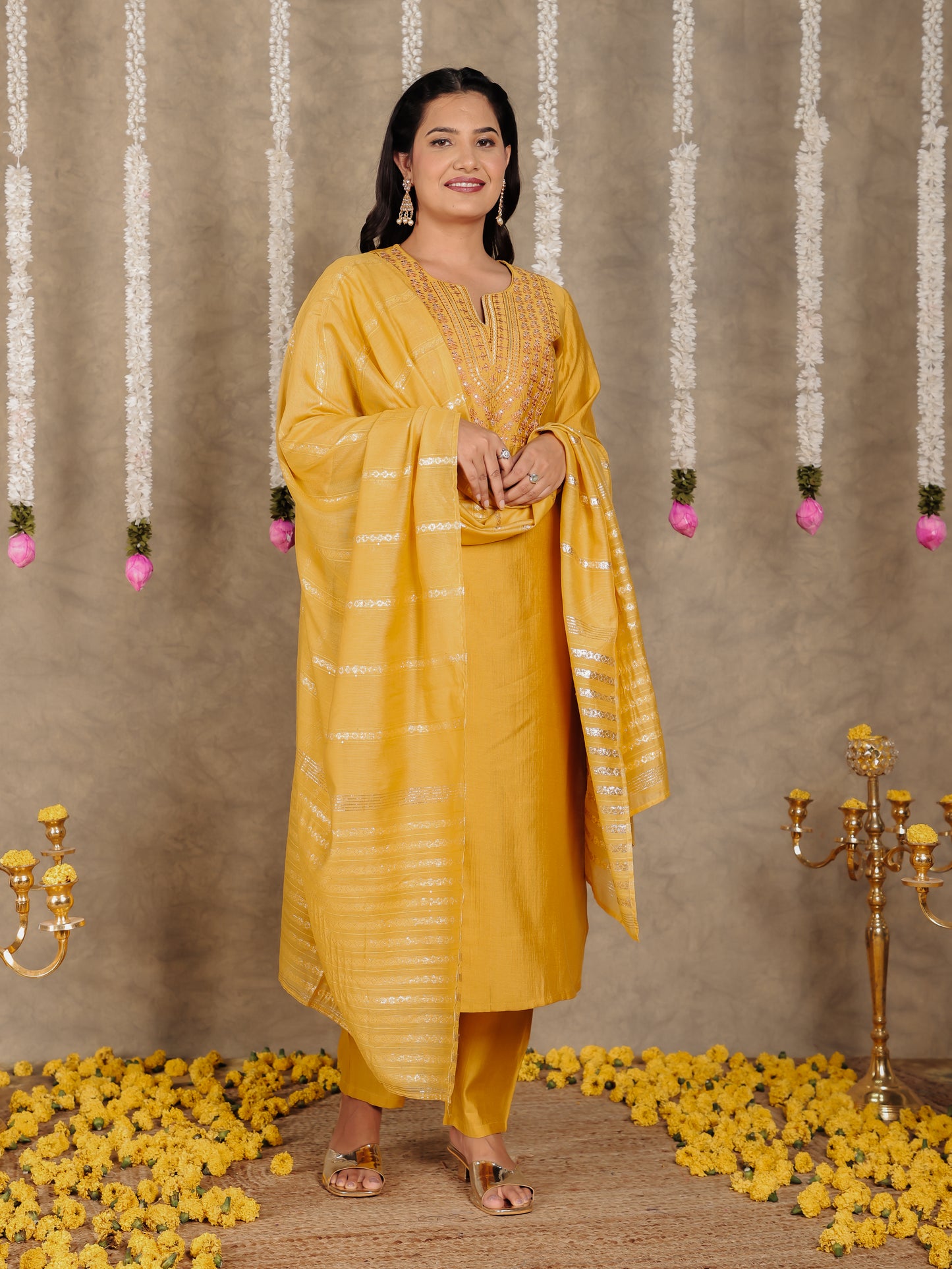 Vertigan Solid Yellow Dupatta