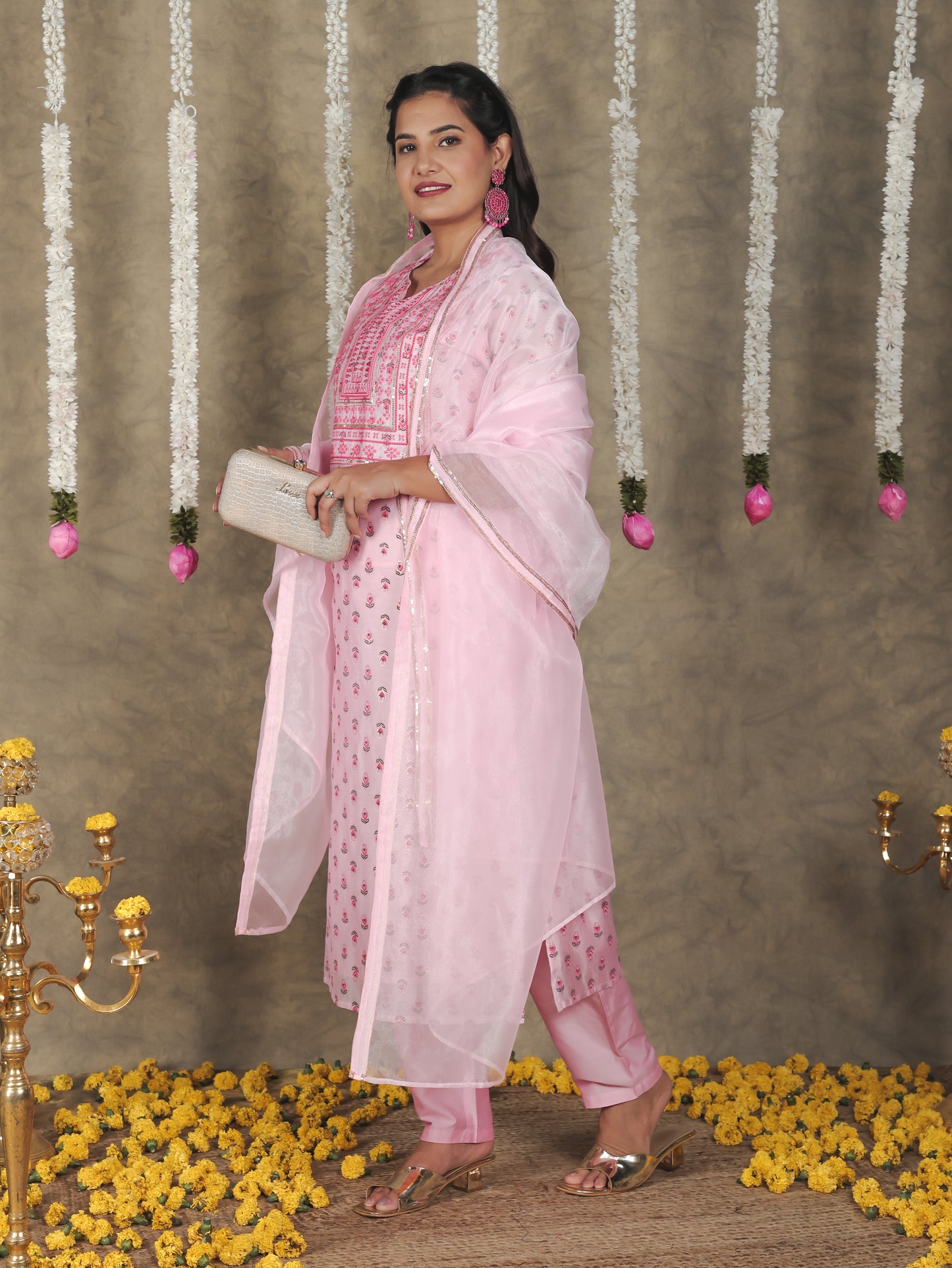 Embroidered Chanderi Floral Straight Pink Kurta