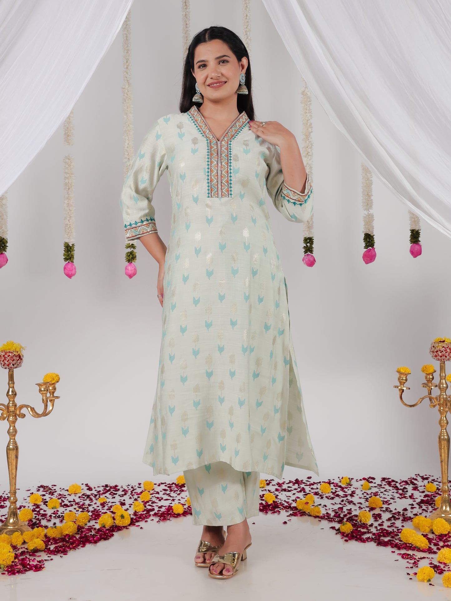 Embroidered Romen silk Geometric Straight Baby Blue Kurta