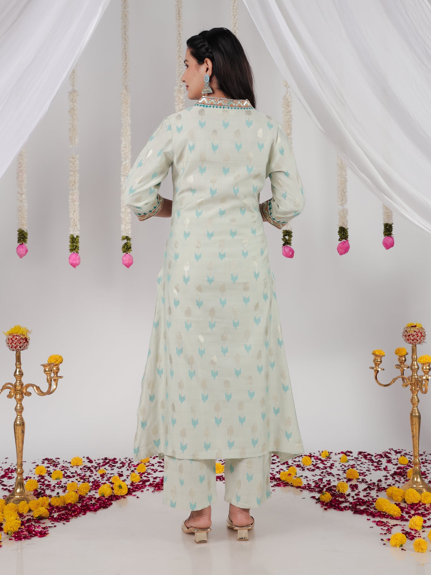 Embroidered Romen silk Geometric Straight Baby Blue Kurta