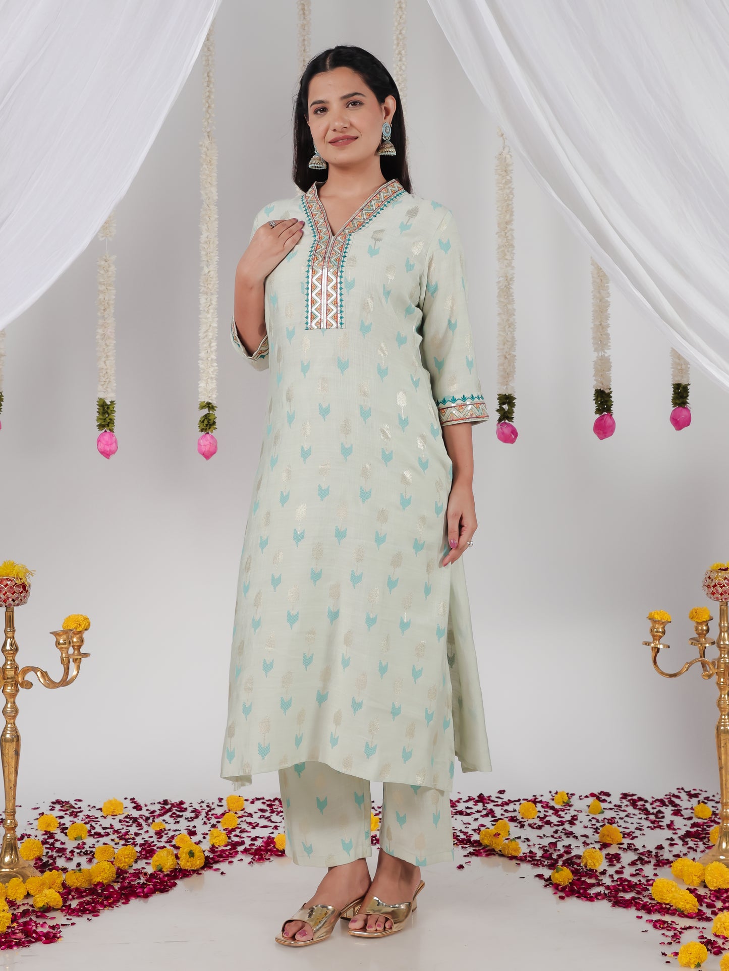 Embroidered Romen silk Geometric Straight Baby Blue Kurta