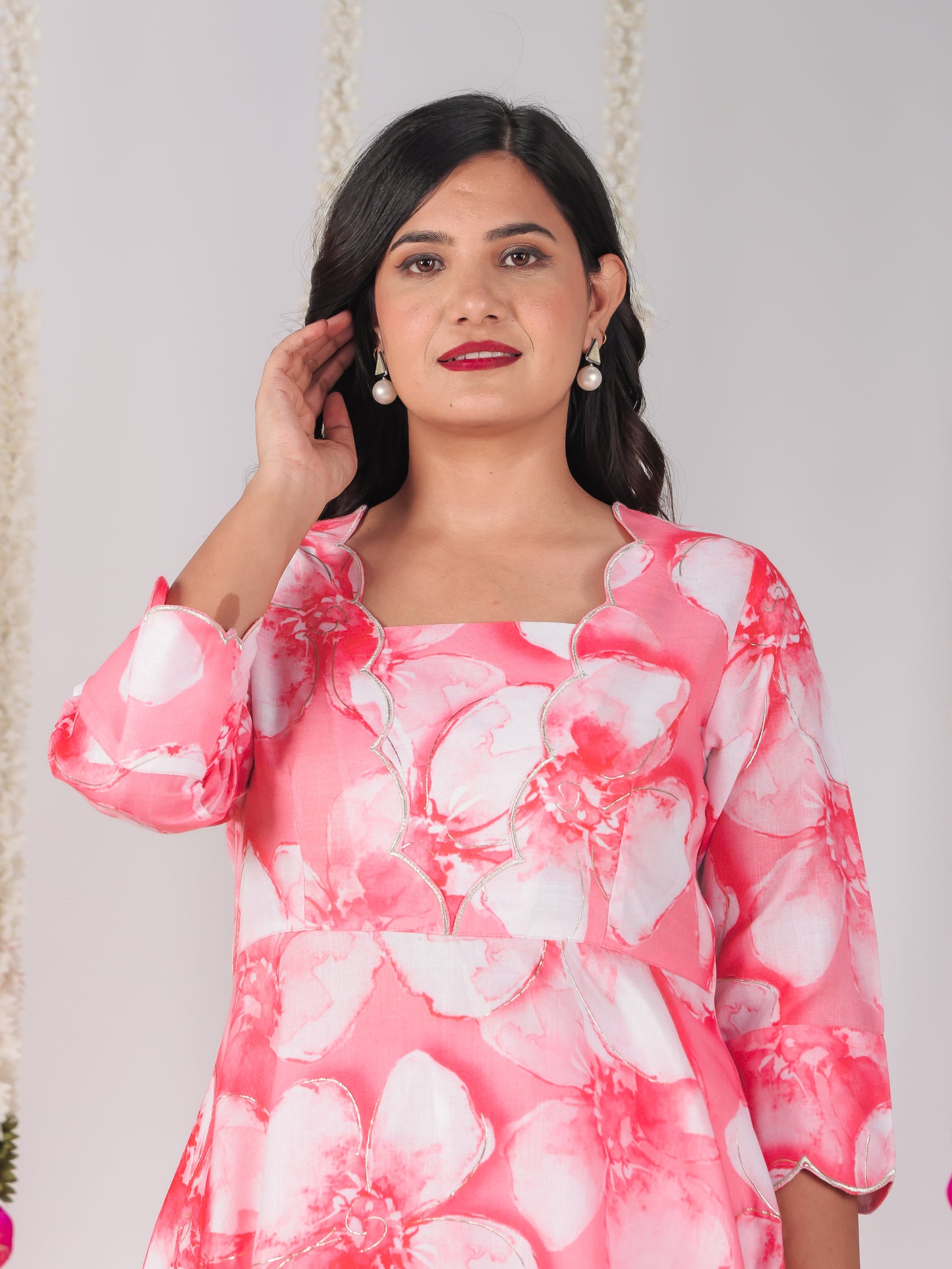 Embroidered Vertigan Floral Flared Peach Kurta