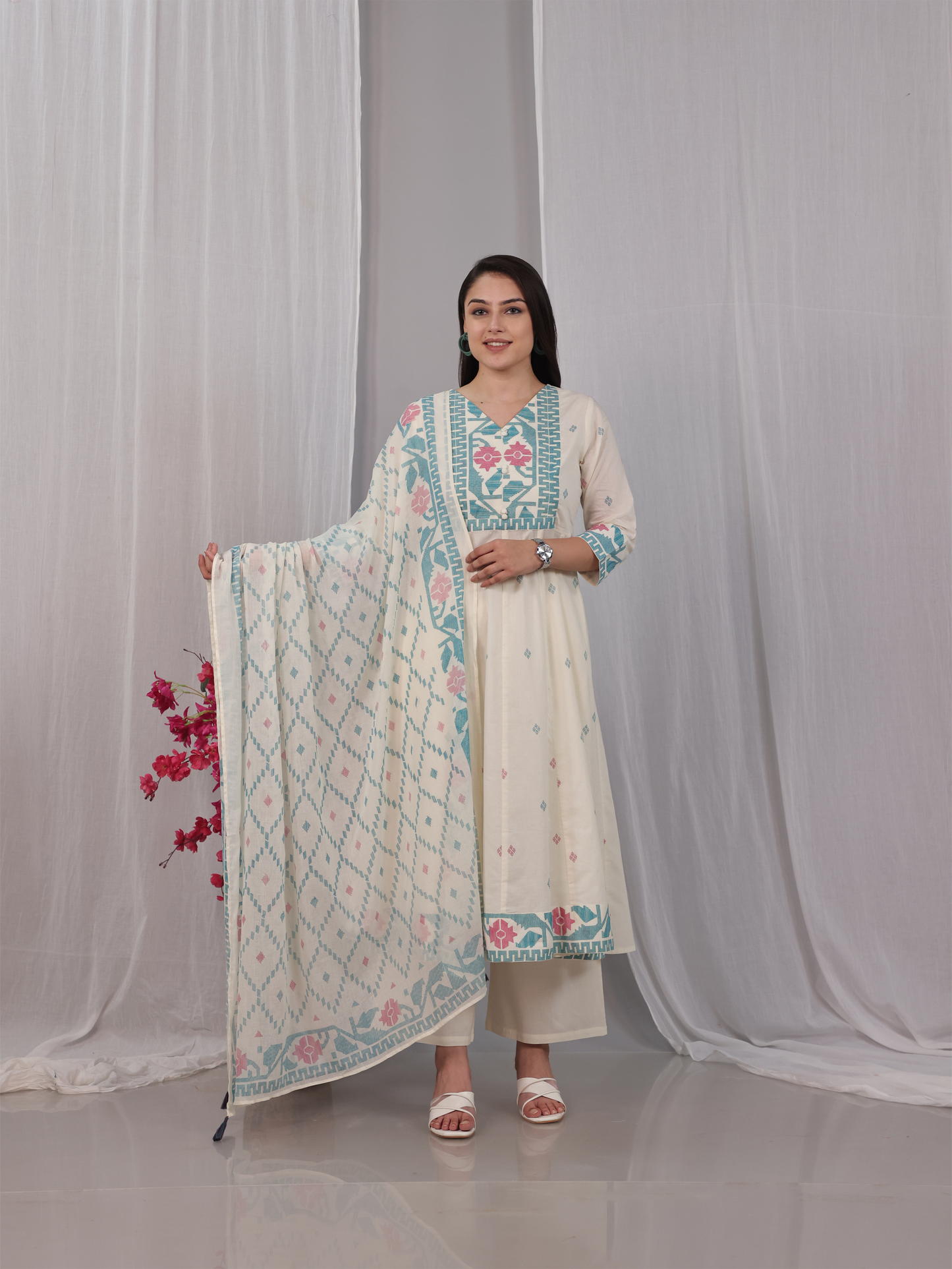 Cotton Voile Geometric Off White Dupatta