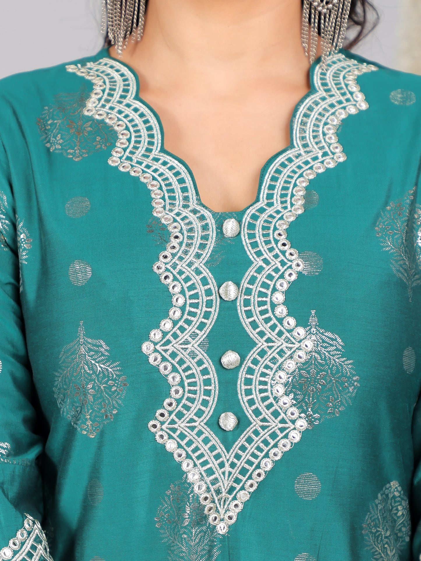 Embroidered Roman silk Gold foil Straight Green Kurta