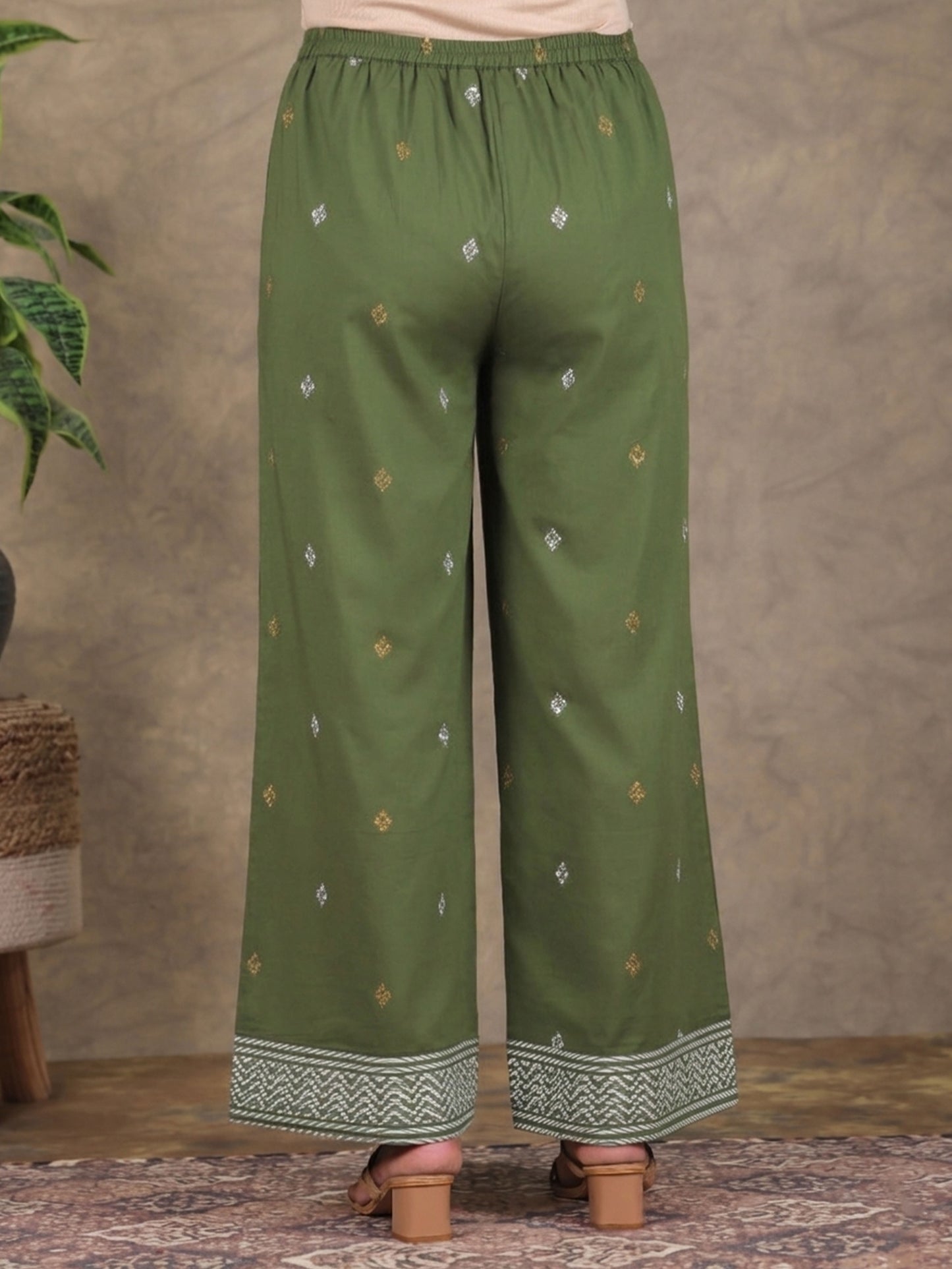 Soft Cotton Geometric Straight Green Kurta