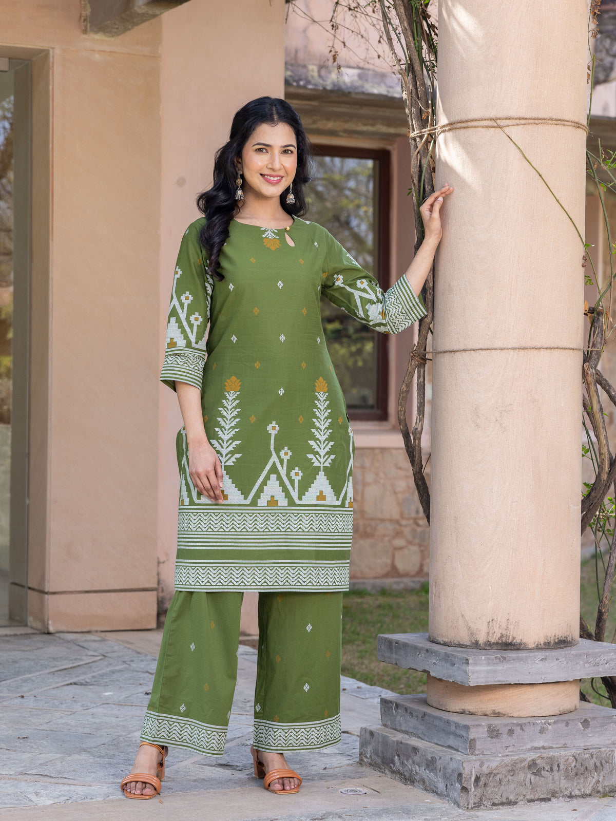 Soft Cotton Geometric Straight Green Kurta
