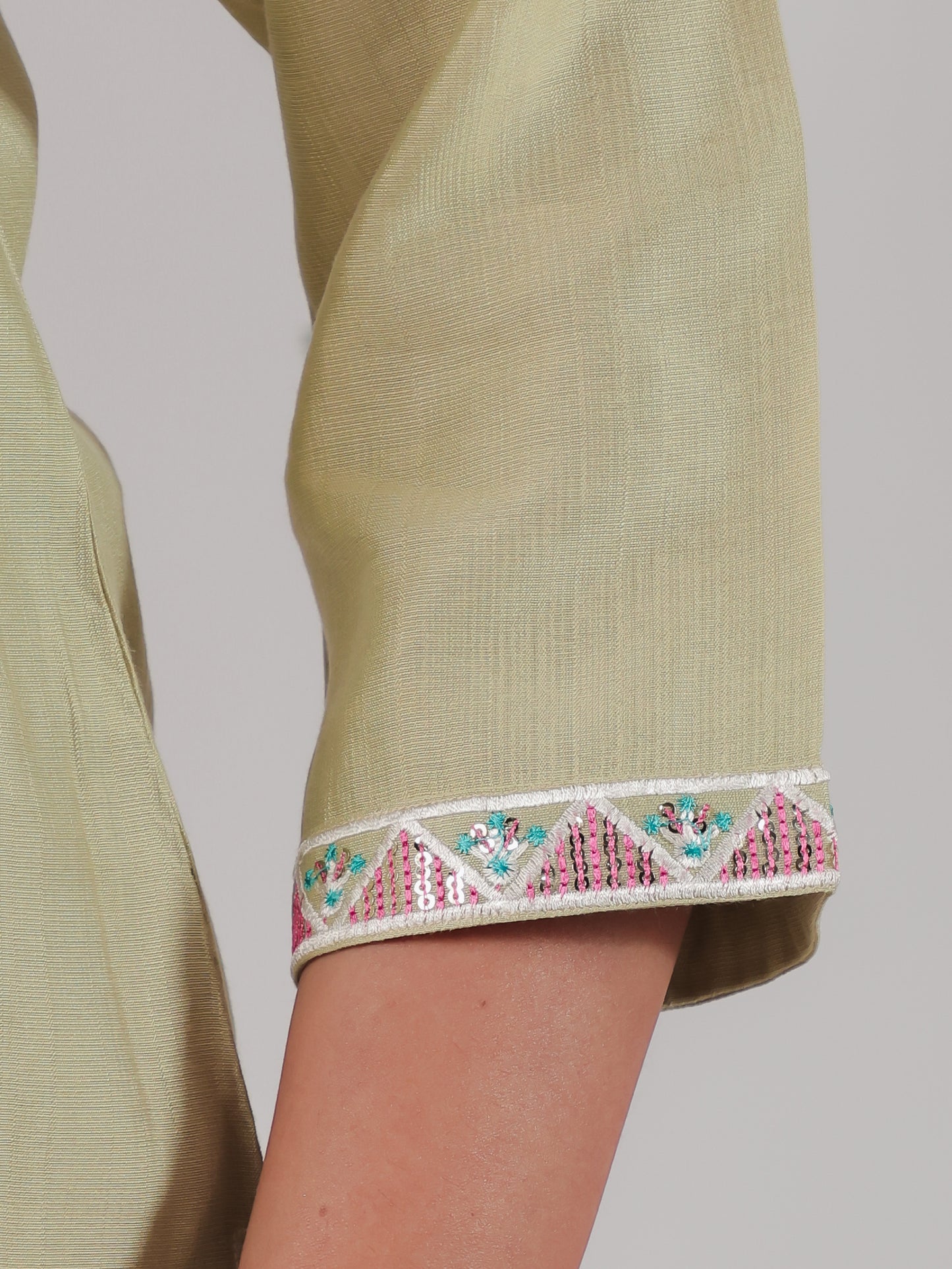 Embroidered Vertigan Solid Straight Green Kurta