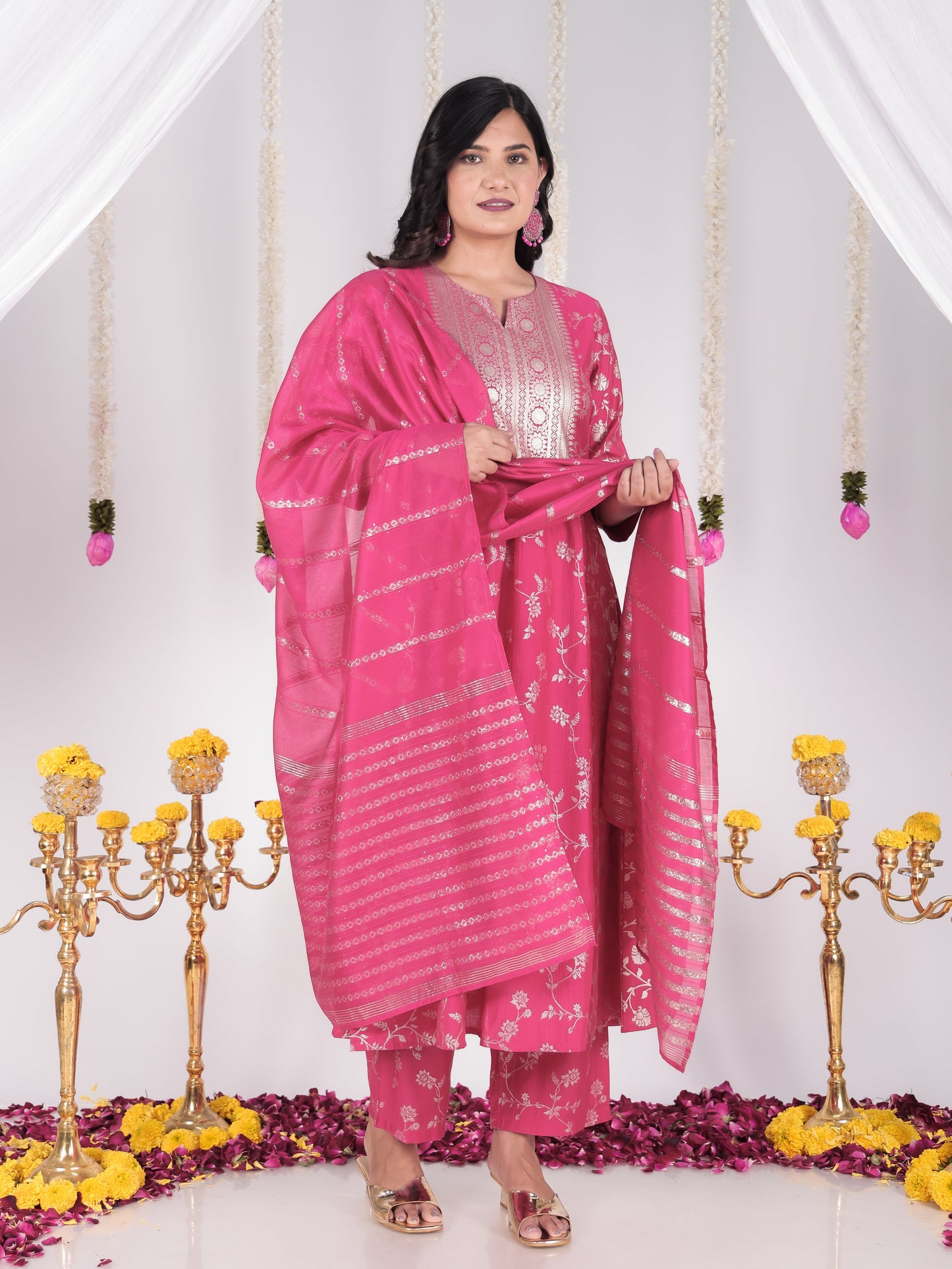 Georgette Solid Royal Pink Dupatta