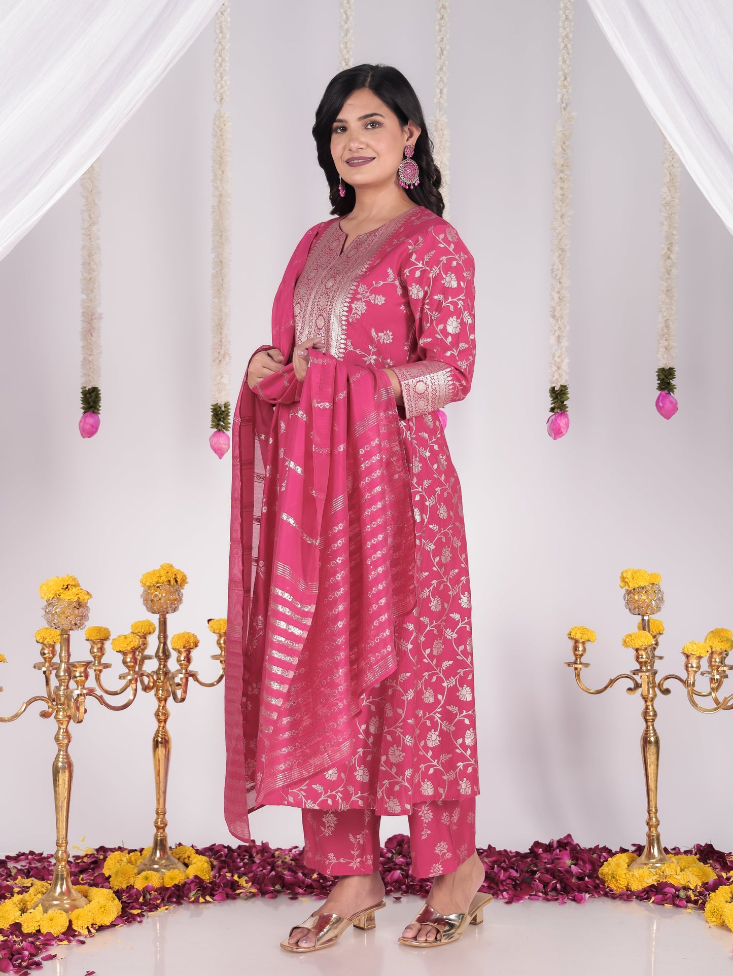 Vertigan Floral Gathered Royal Pink Kurta