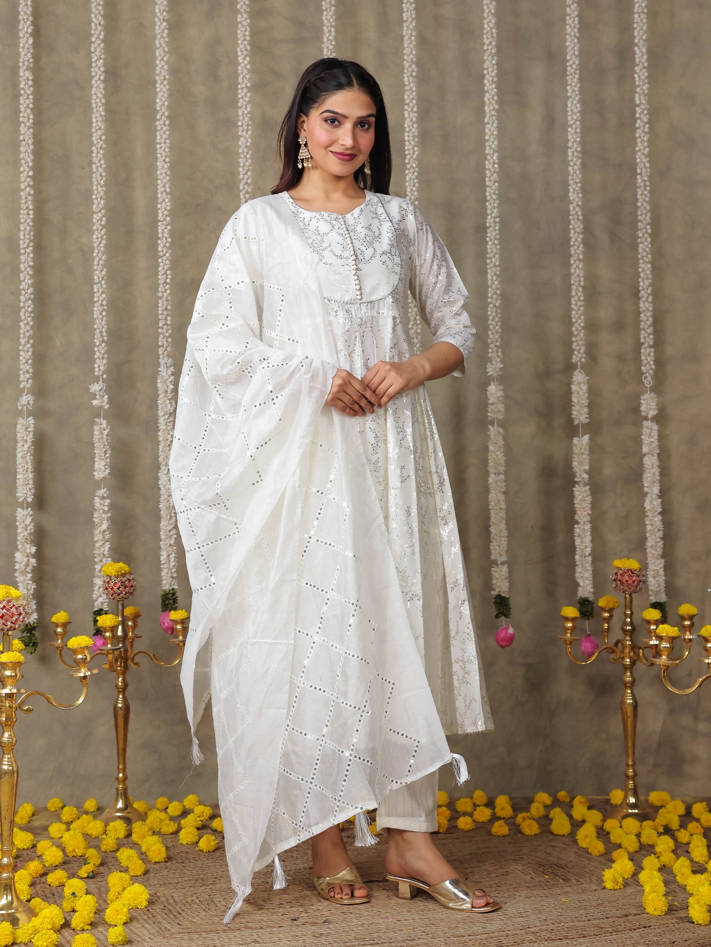 Embroidered Chanderi Solid Off White Dupatta