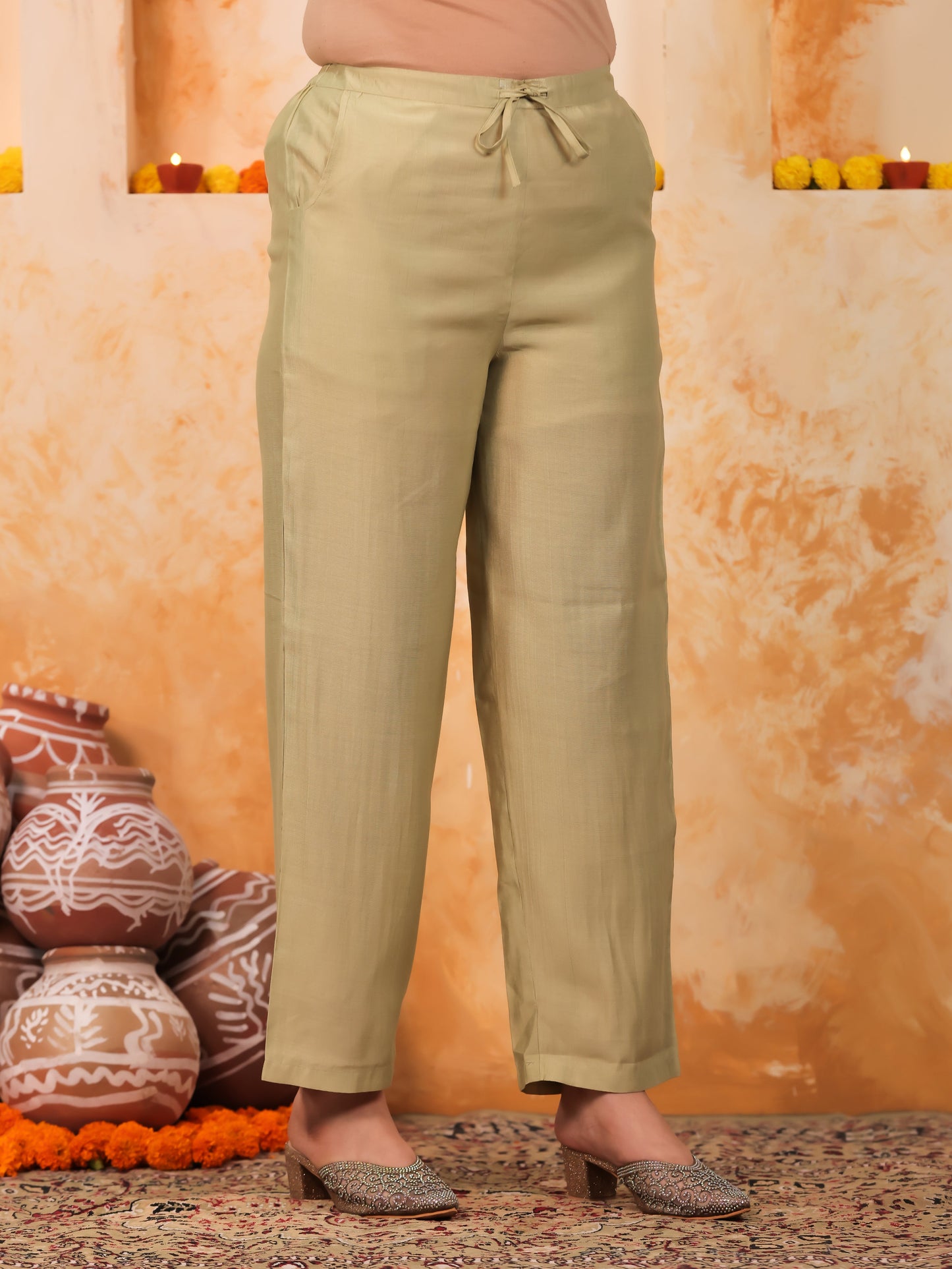 Vertigan Solid Green Straight Trousers
