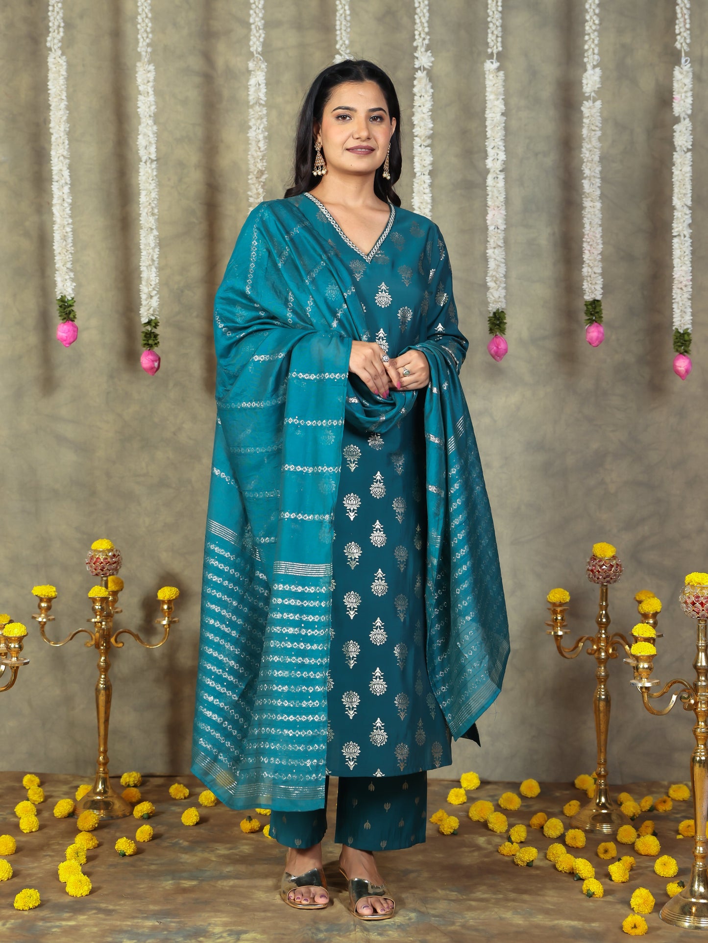 Embroidered Romen silk Gold foil Straight Blue Kurta