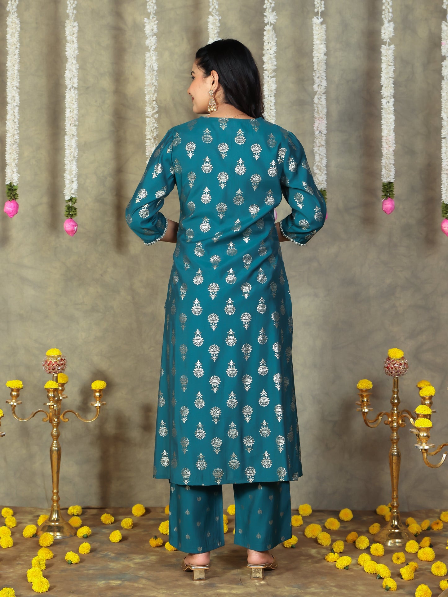 Embroidered Romen silk Gold foil Straight Blue Kurta