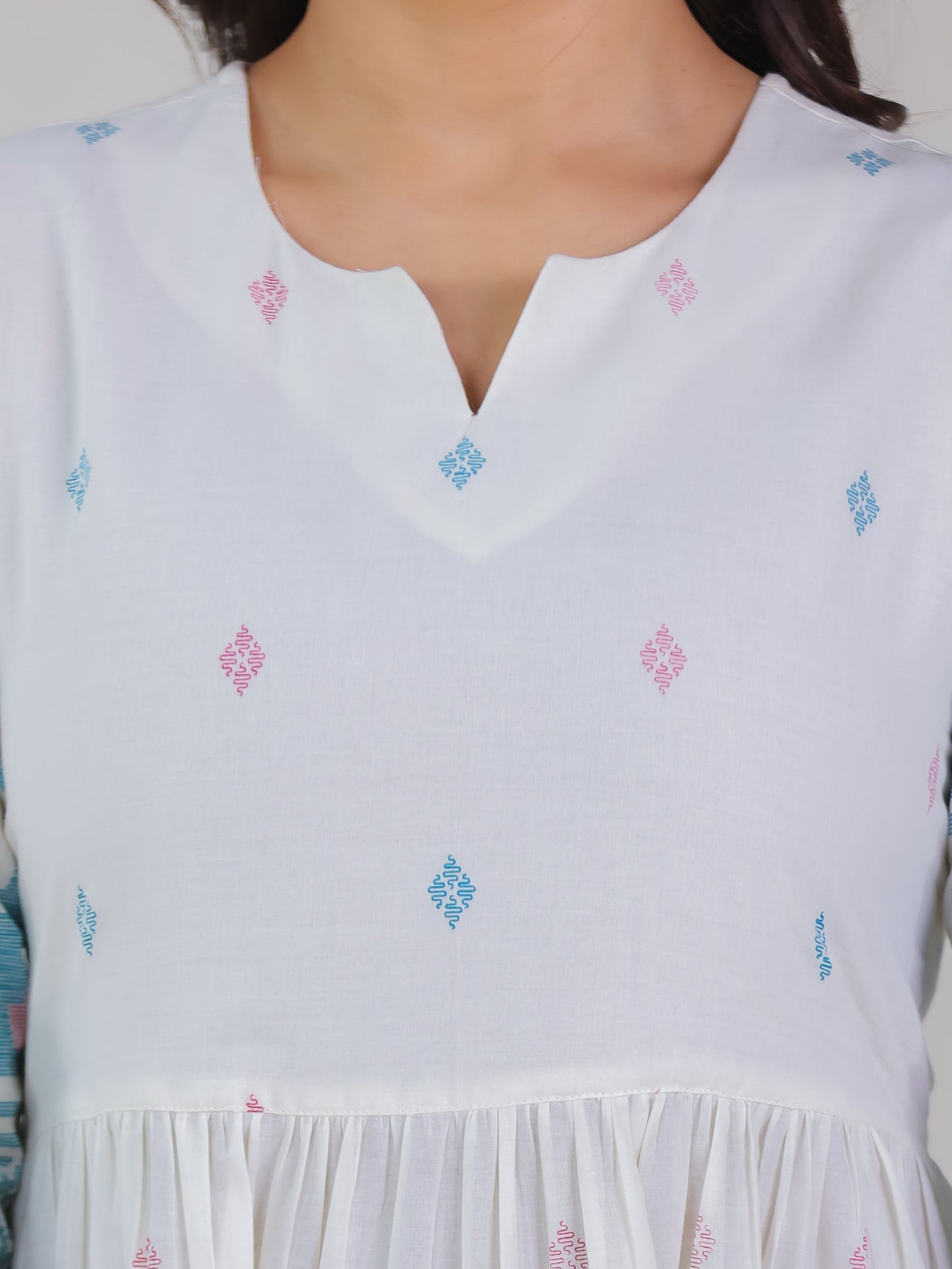 Soft Cotton Geometric Gathered Off White Kurta
