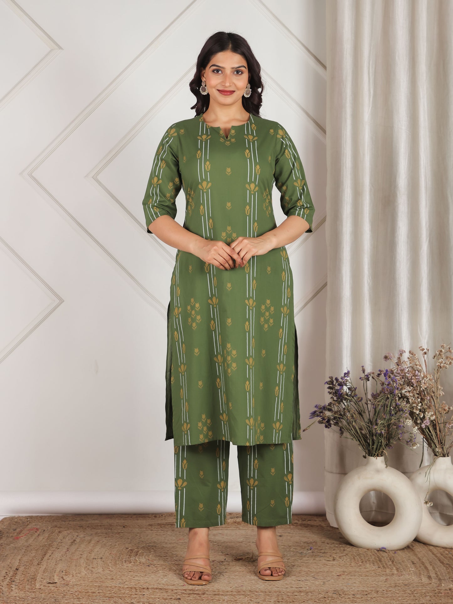 Soft Cotton Geometric Straight Green Kurta