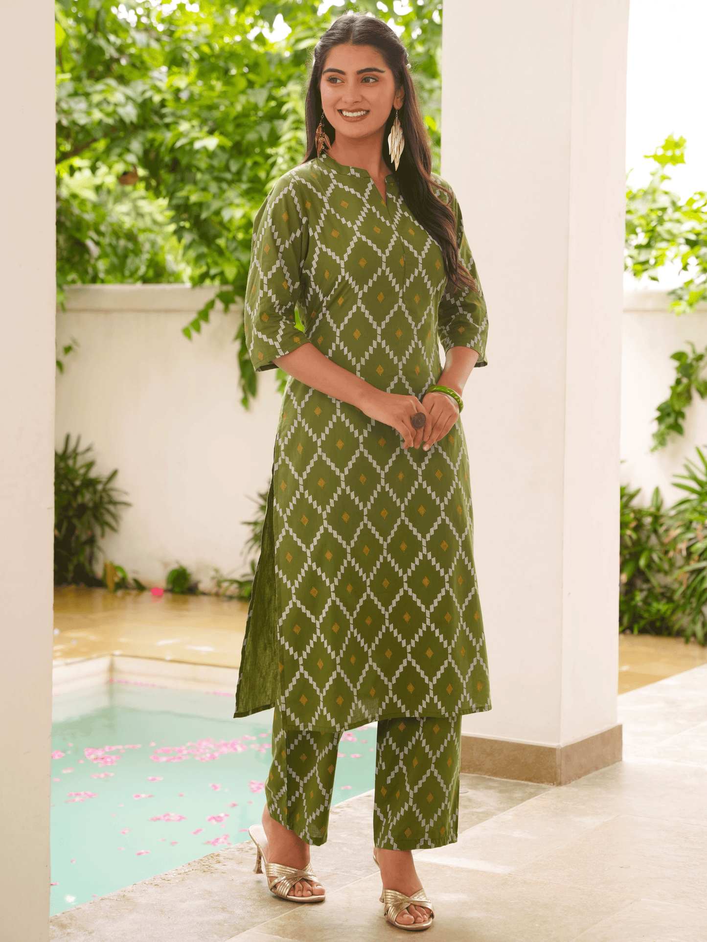 Soft Cotton Geometric Straight Green Kurta