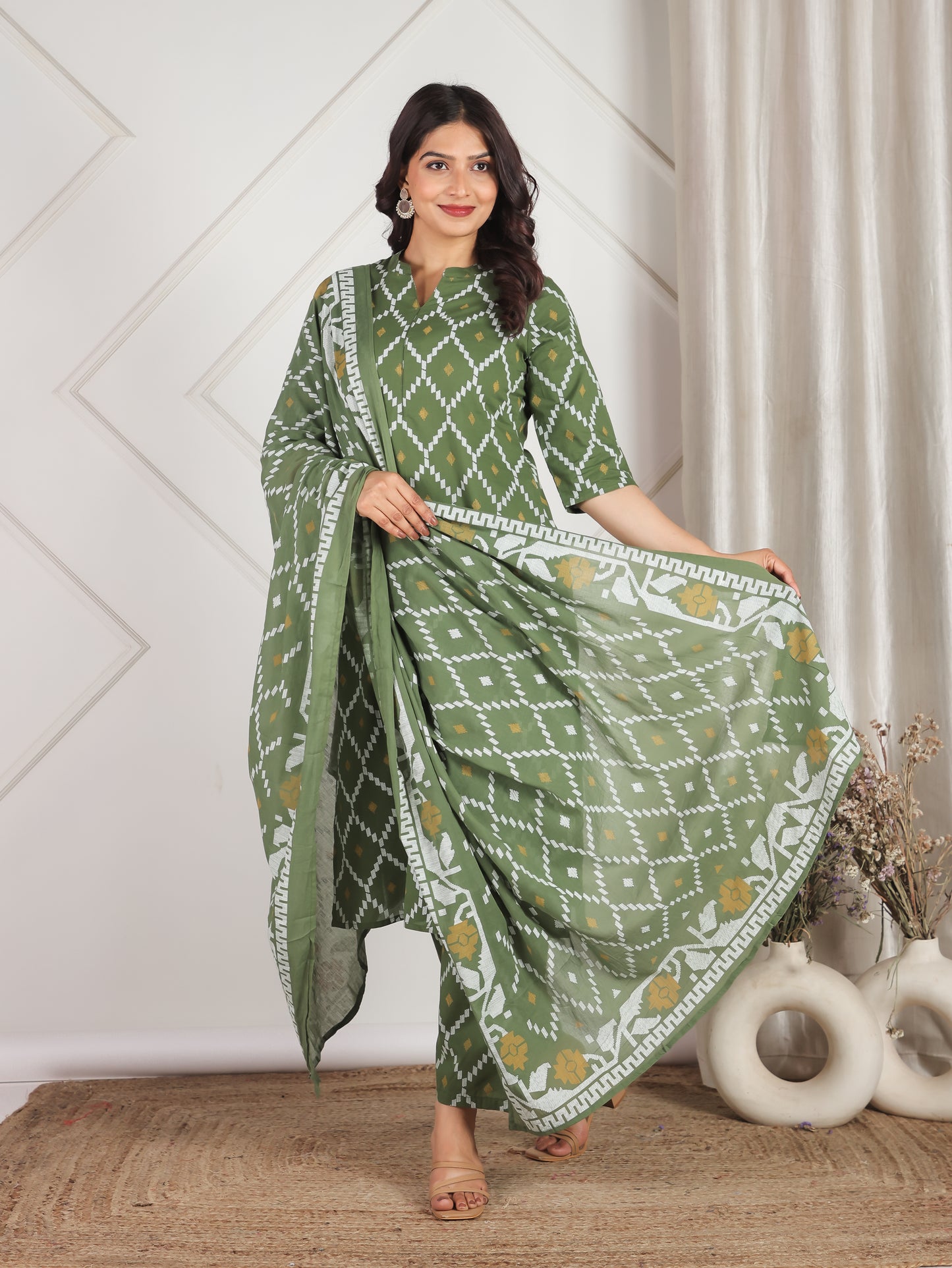 Soft Cotton Geometric Straight Green Kurta