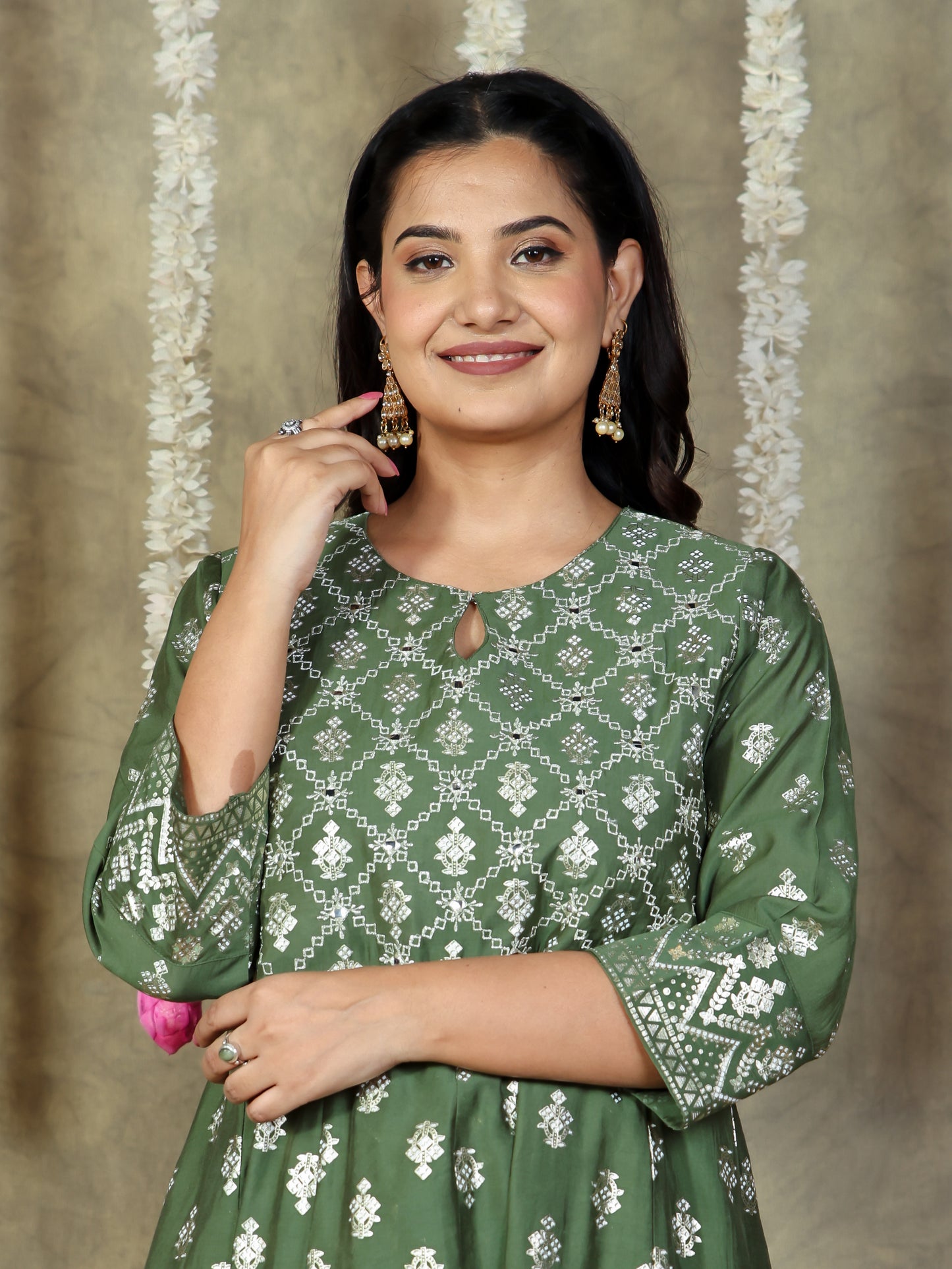 Embroidered Roman silk Gold foil Green Kurta