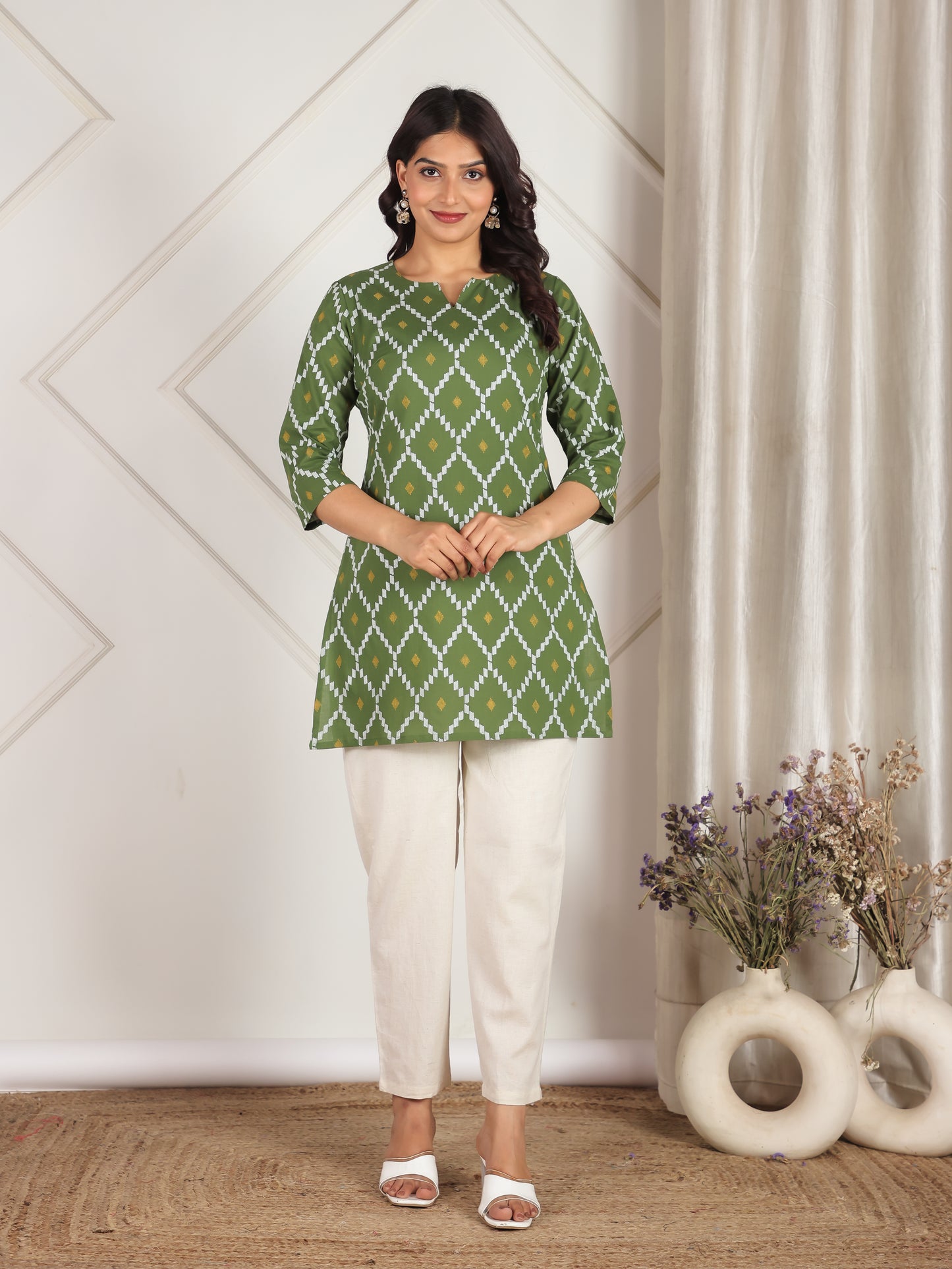 Soft Cotton Geometric Straight Green Kurta