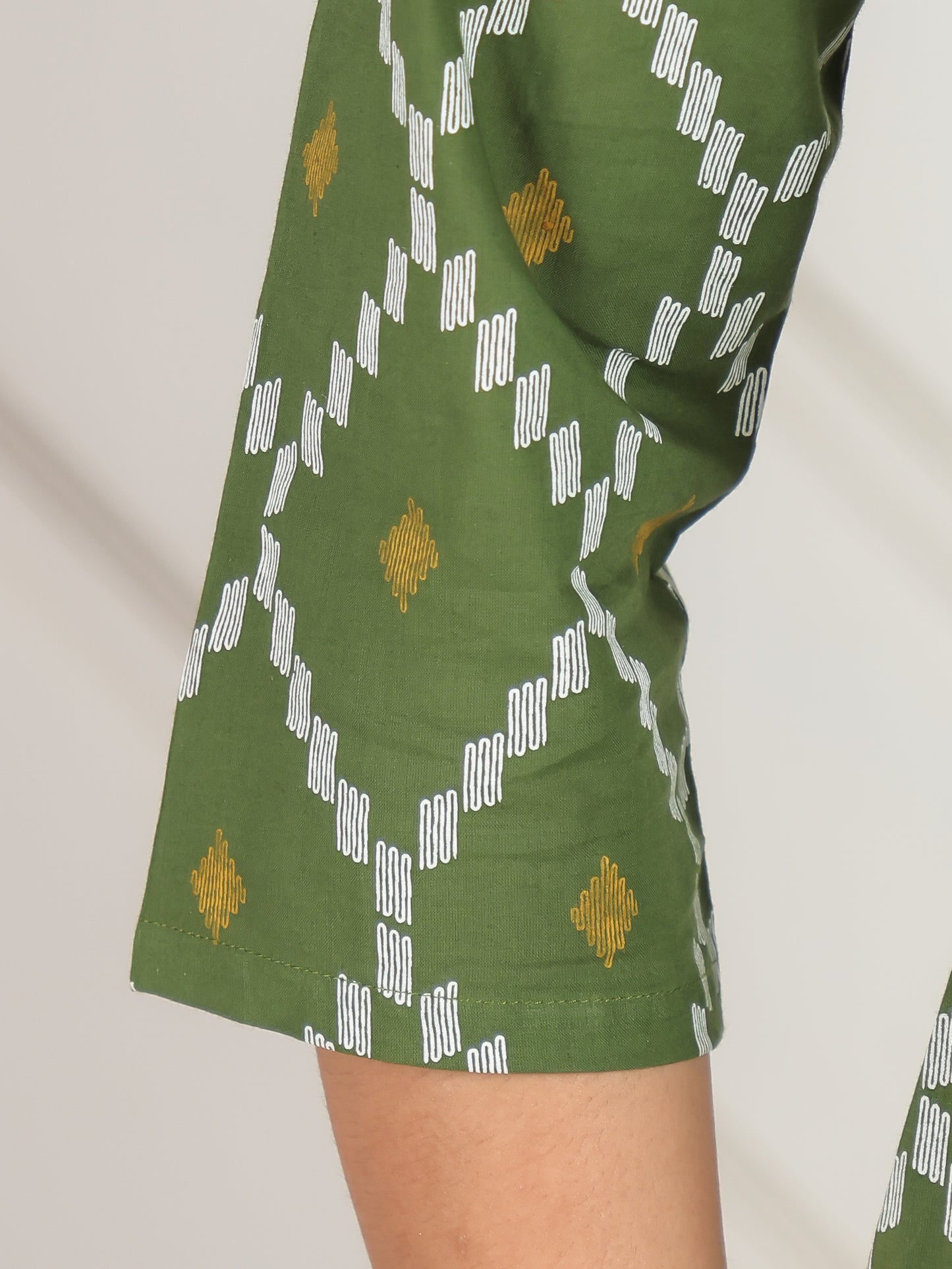 Soft Cotton Geometric Straight Green Kurta