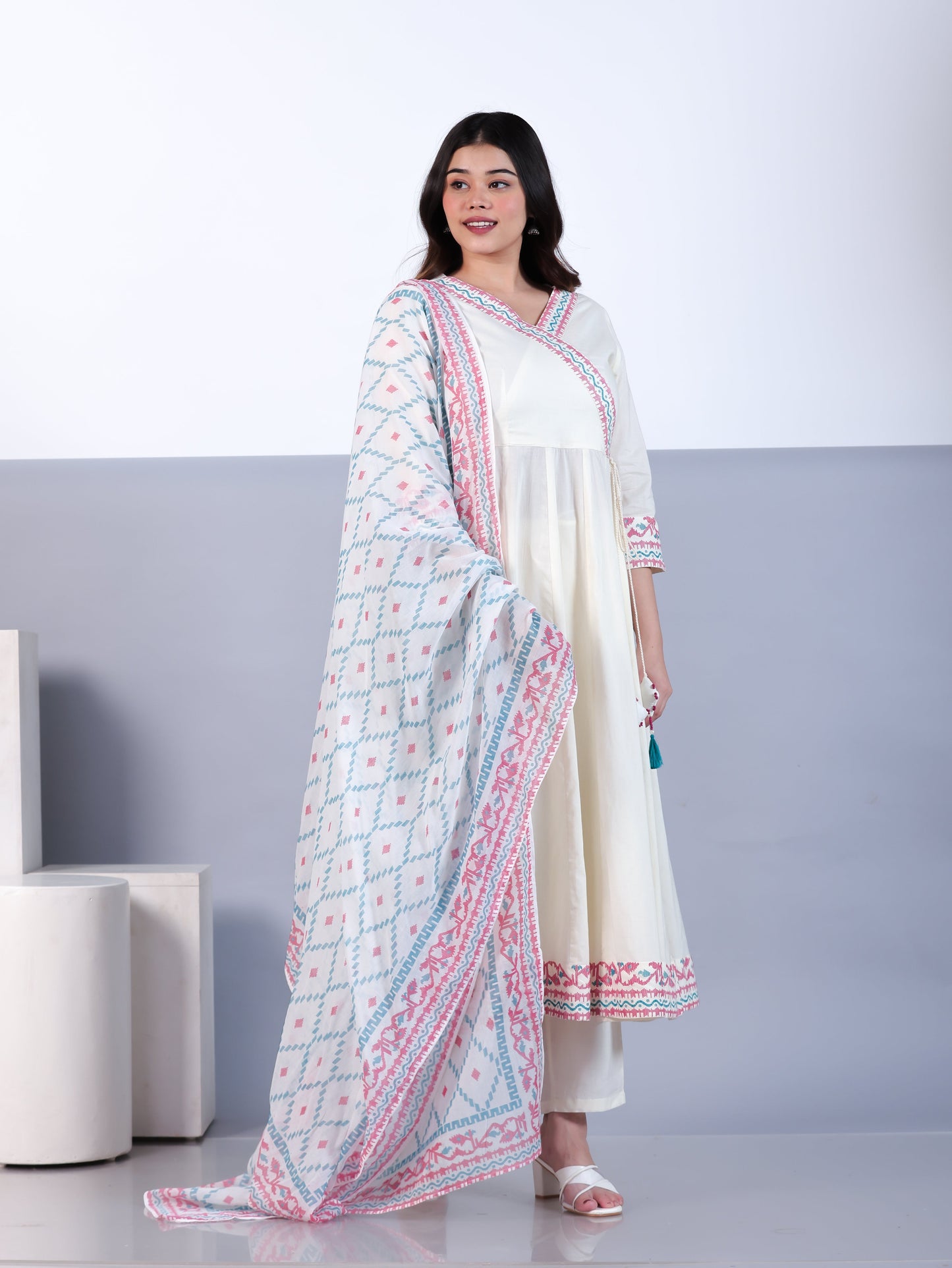 Cotton Voile Geometric Off White Dupatta