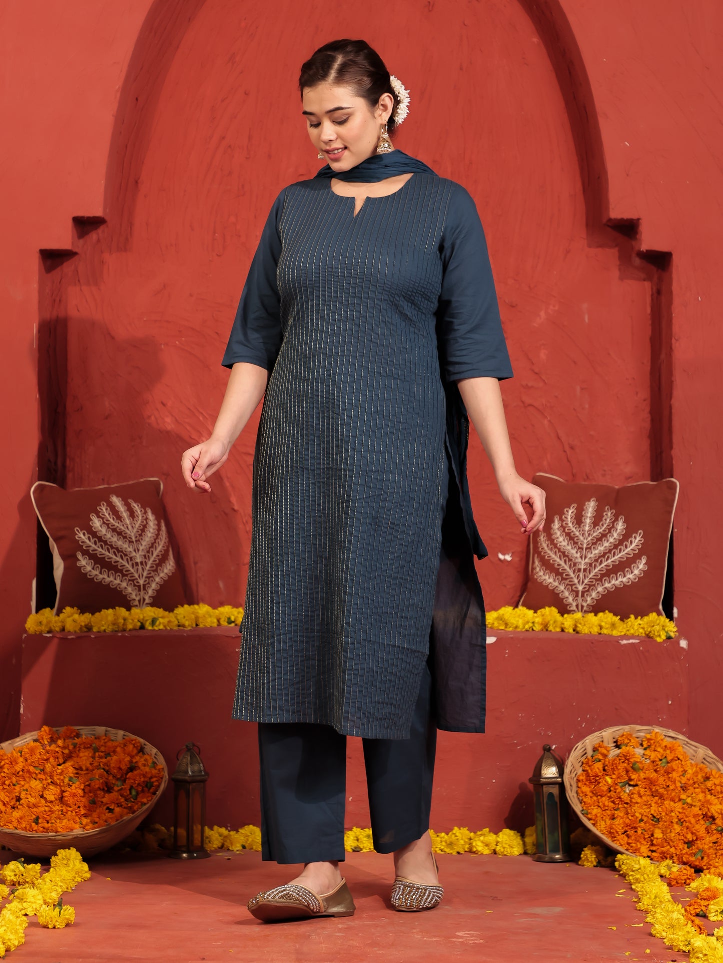 Soft Cotton Solid Straight Blue Kurta