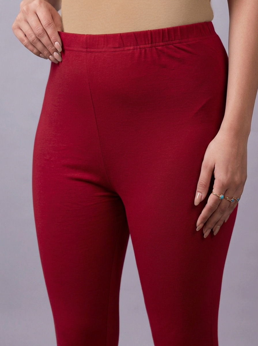 Stretchable Cotton Solid Maroon Leggings