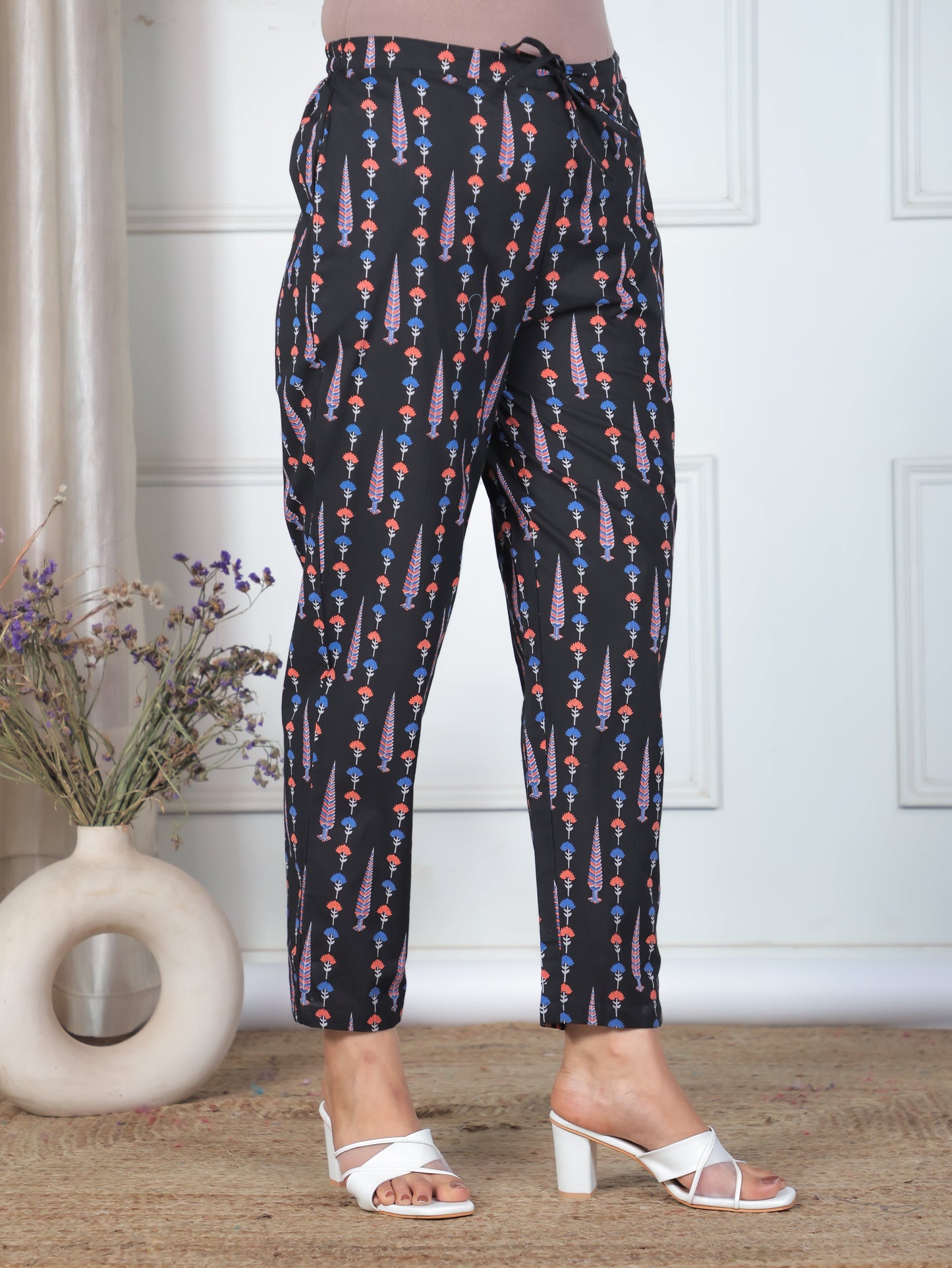 Soft Cotton Butti Black Tapered Tapered Trousers